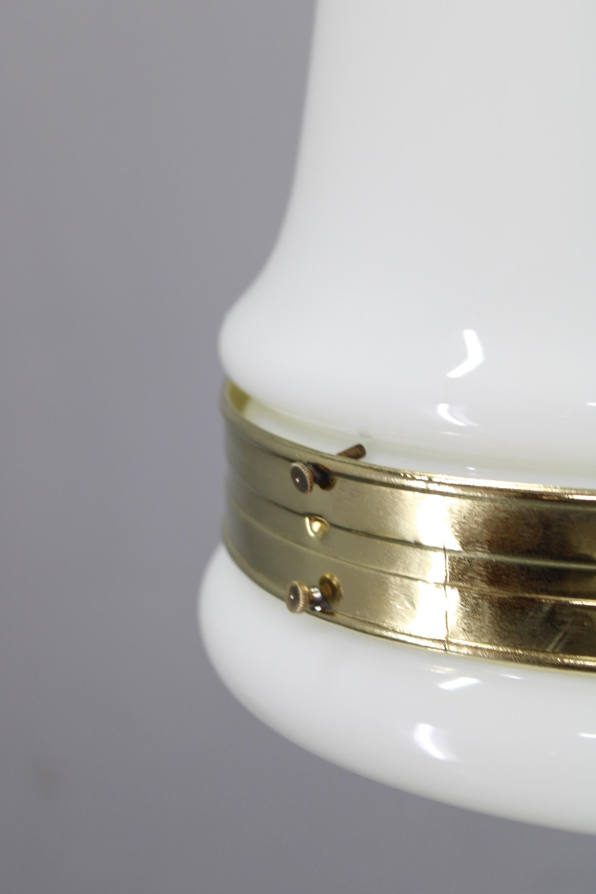 Peter Behrens Colgante 