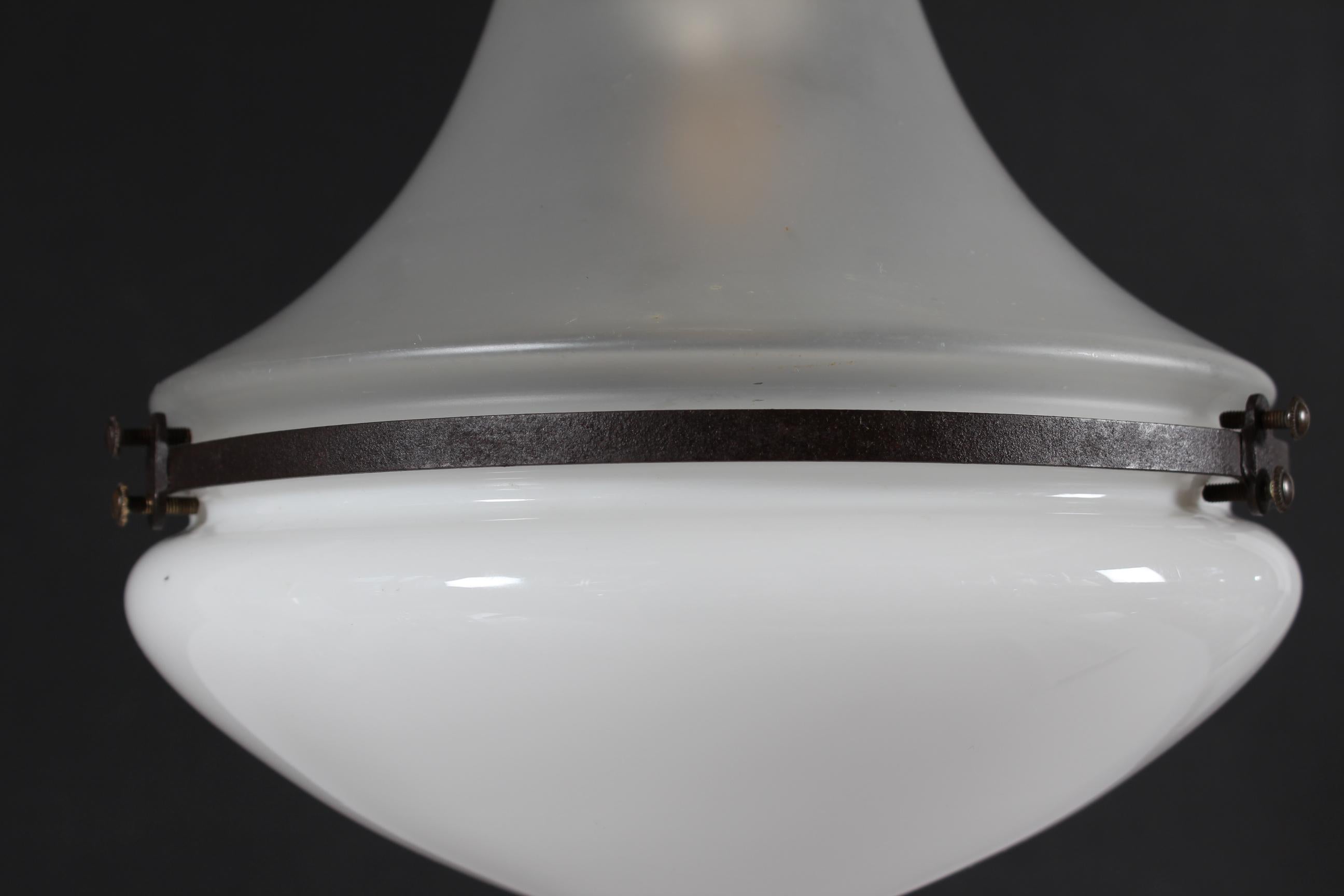 Peter Behrens Kleine Luzette Pedant Glas + Kupfer von Siemens Schuckert 1910er Jahre (Frühes 20. Jahrhundert) im Angebot