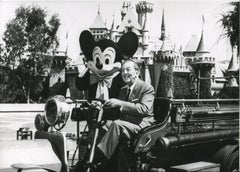 Walter "Walt" Disney  - Convolute of 7 Original Press photos