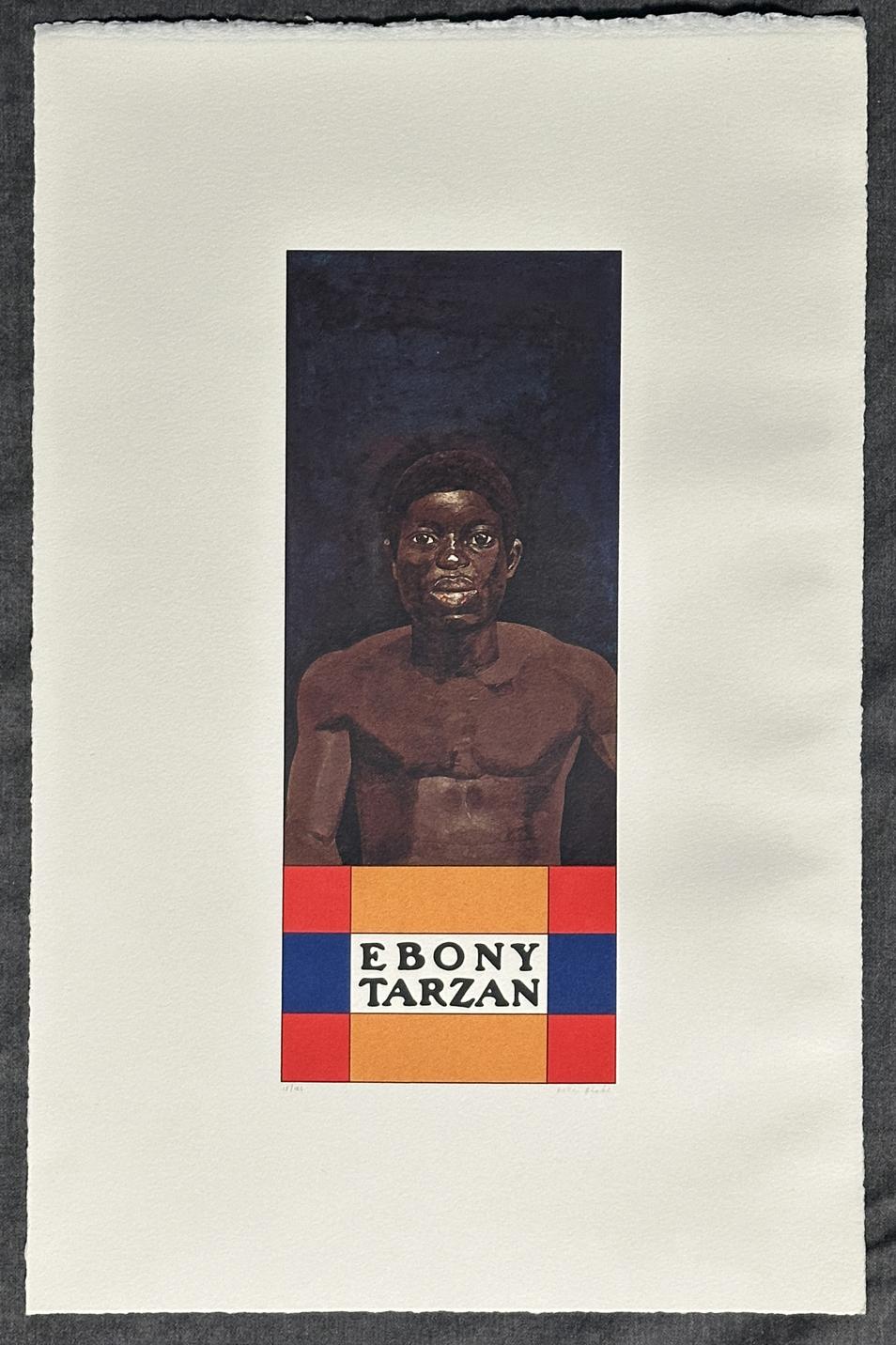 Artista: Sir Peter Thomas Blake
Titolo: Tarzan d'ebano, 
Anno: 1972
Stampa: Litografia su carta pesante
Dimensioni: Carta: 18'' x 11 3/4''  Immagine: 8 1/4'' x 4 1/4''
Edizione: Firmato e numerato 15/125
Timbro Kelpra : 8060

Esempio lampante