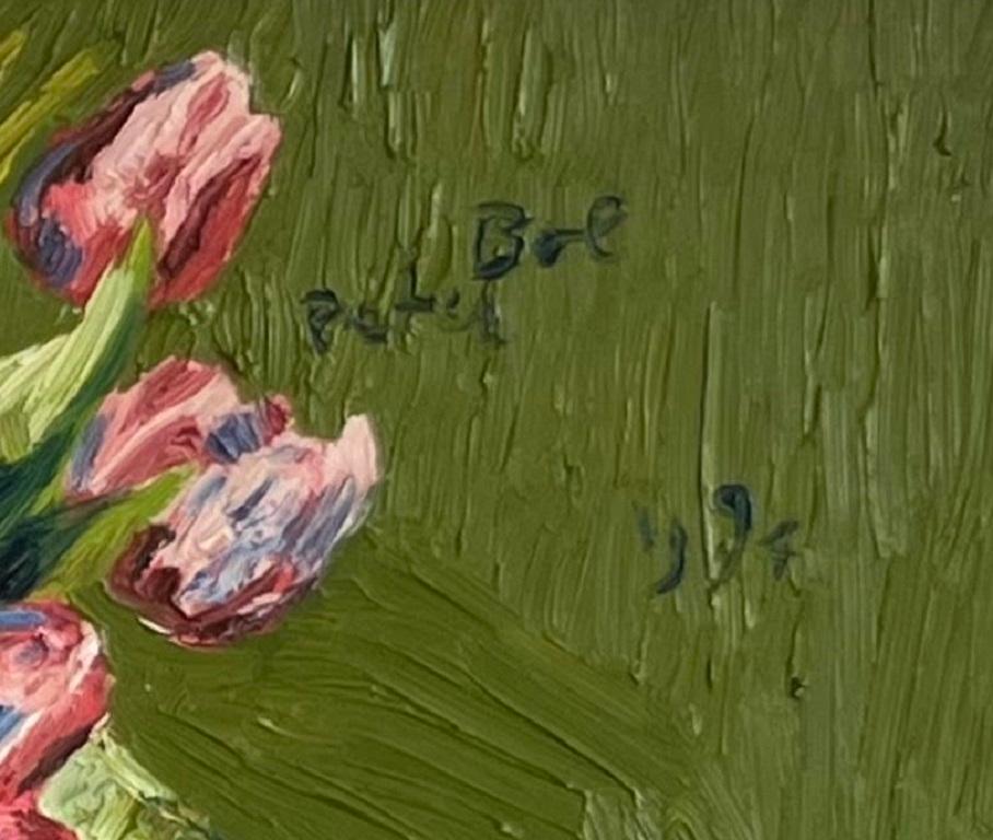 Tulpen in Vaas Tulpen, Tulpen in Vase, Ölgemälde auf Tafel, gerahmtes Stillleben, auf Lager, Stillleben (Braun), Figurative Painting, von Peter Bol