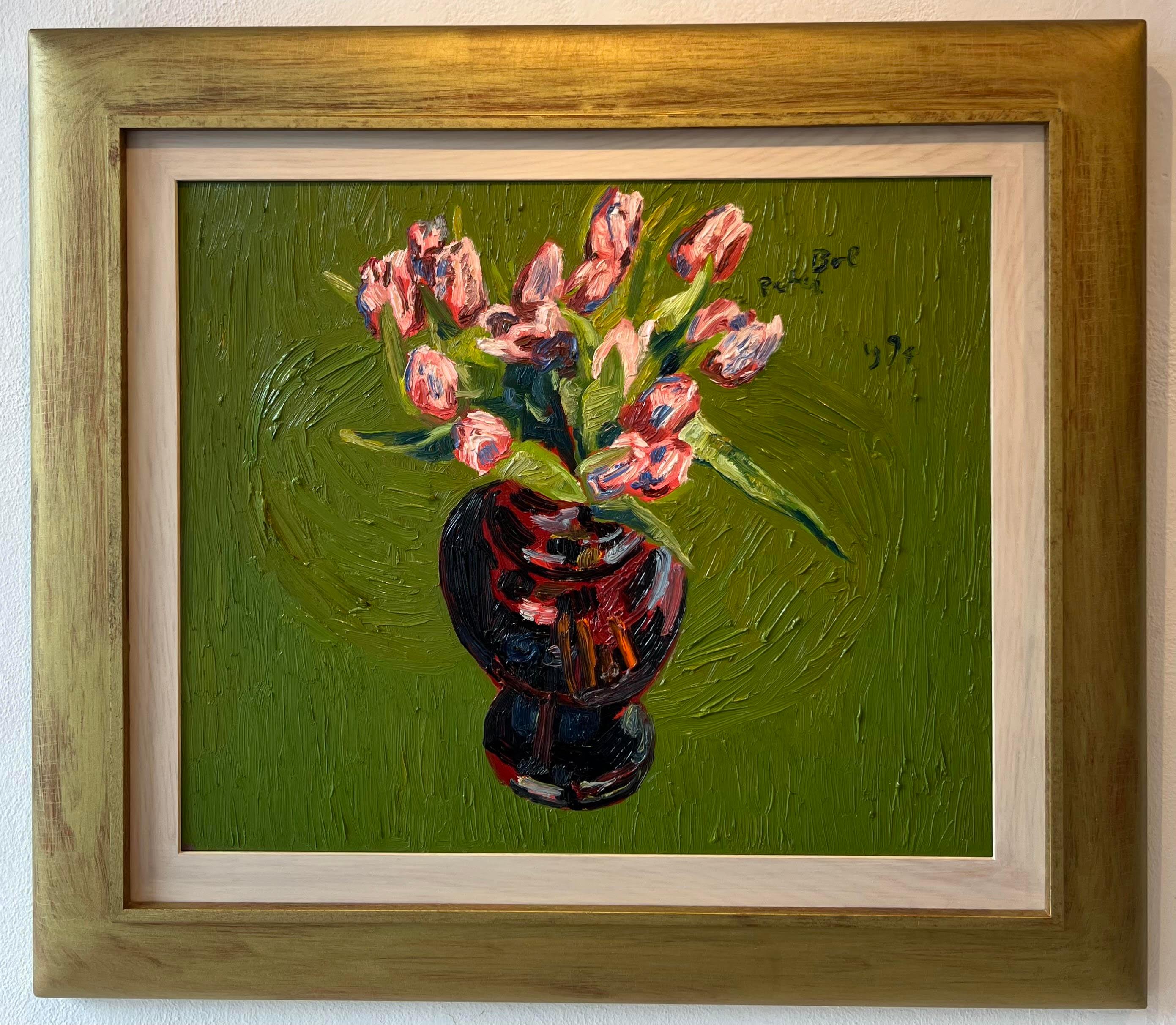 Peter Bol Figurative Painting – Tulpen in Vaas Tulpen, Tulpen in Vase, Ölgemälde auf Tafel, gerahmtes Stillleben, auf Lager, Stillleben