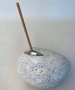 Plaything de Peter Brooke-Ball - escultura en roca, abstracta