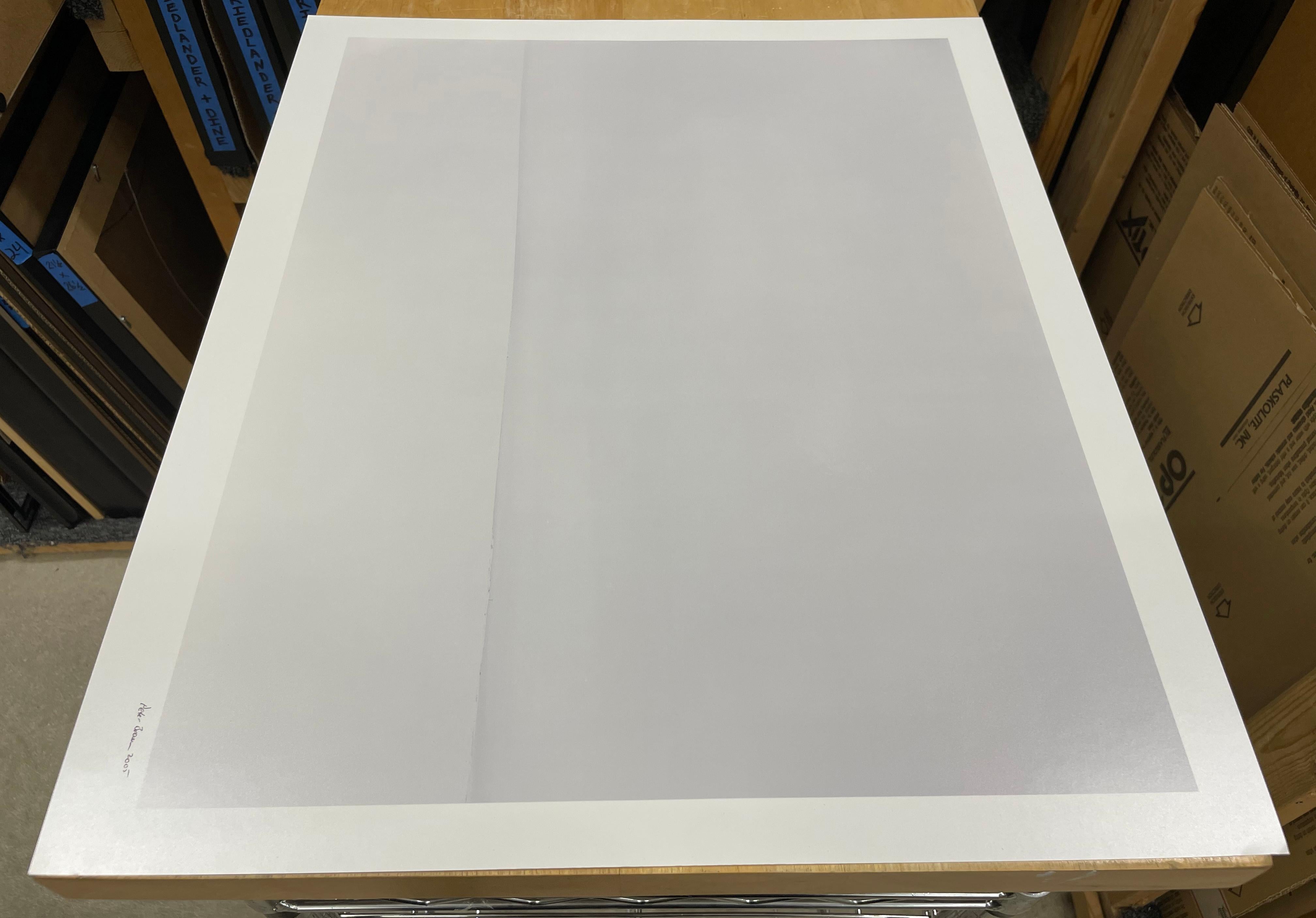 Bennett, Colorado – Farbfotografie in limitierter Auflage, Landschaft, Minimal, Schnee (Grau), Landscape Photograph, von Peter Brown