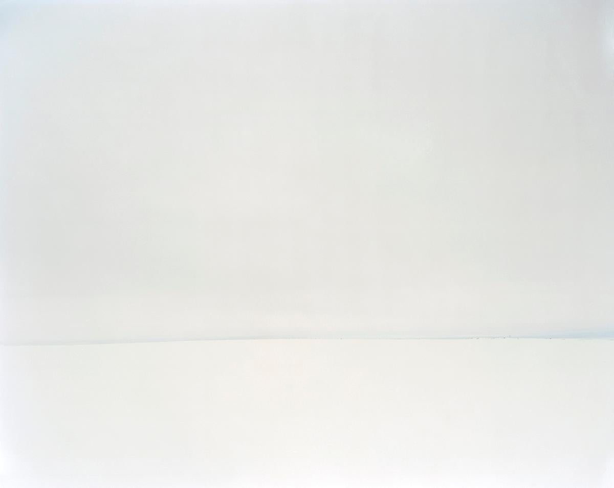 Peter Brown Landscape Photograph – Bennett, Colorado – Farbfotografie in limitierter Auflage, Landschaft, Minimal, Schnee
