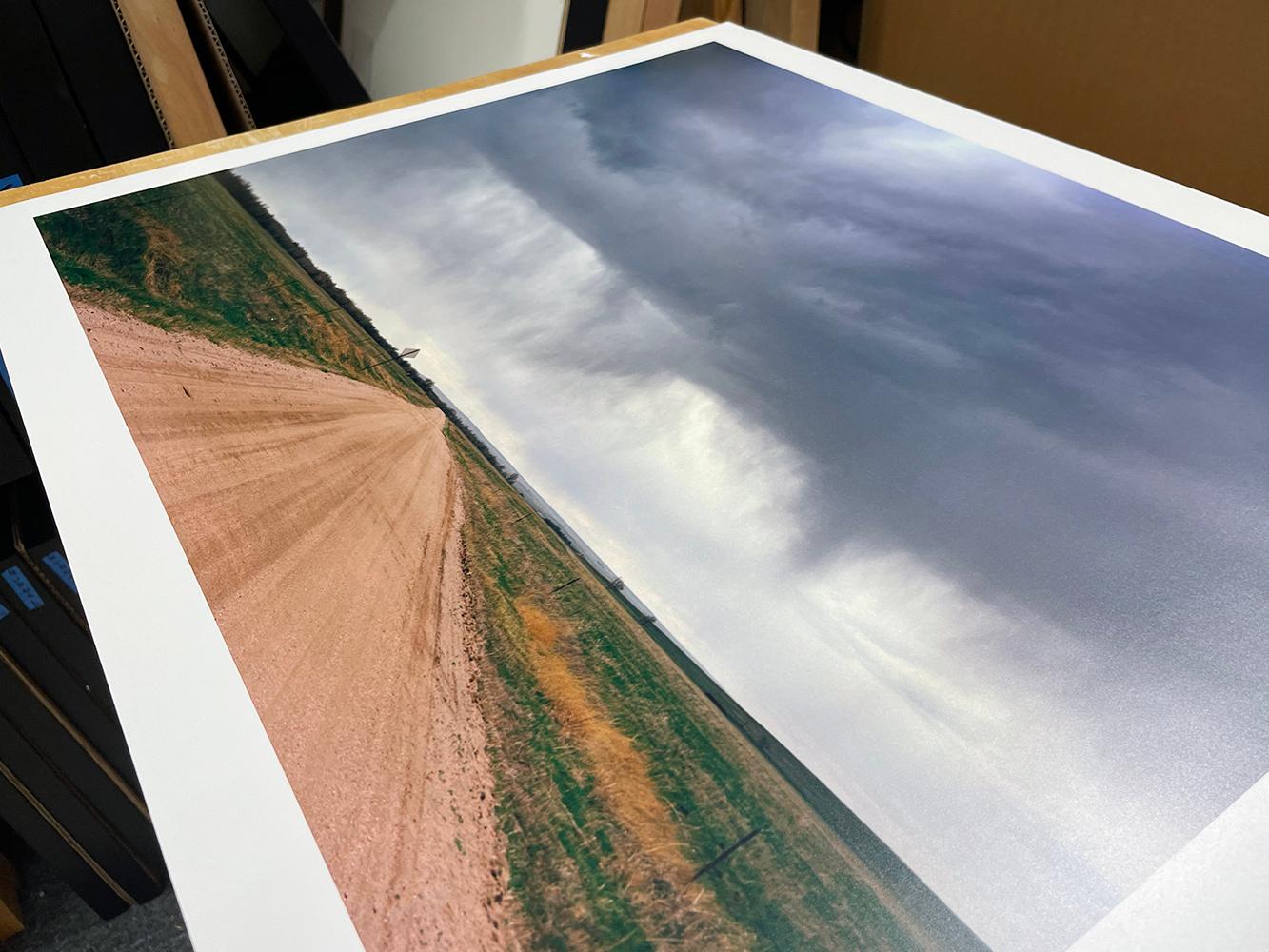 Limon, Colorado (Grau), Color Photograph, von Peter Brown
