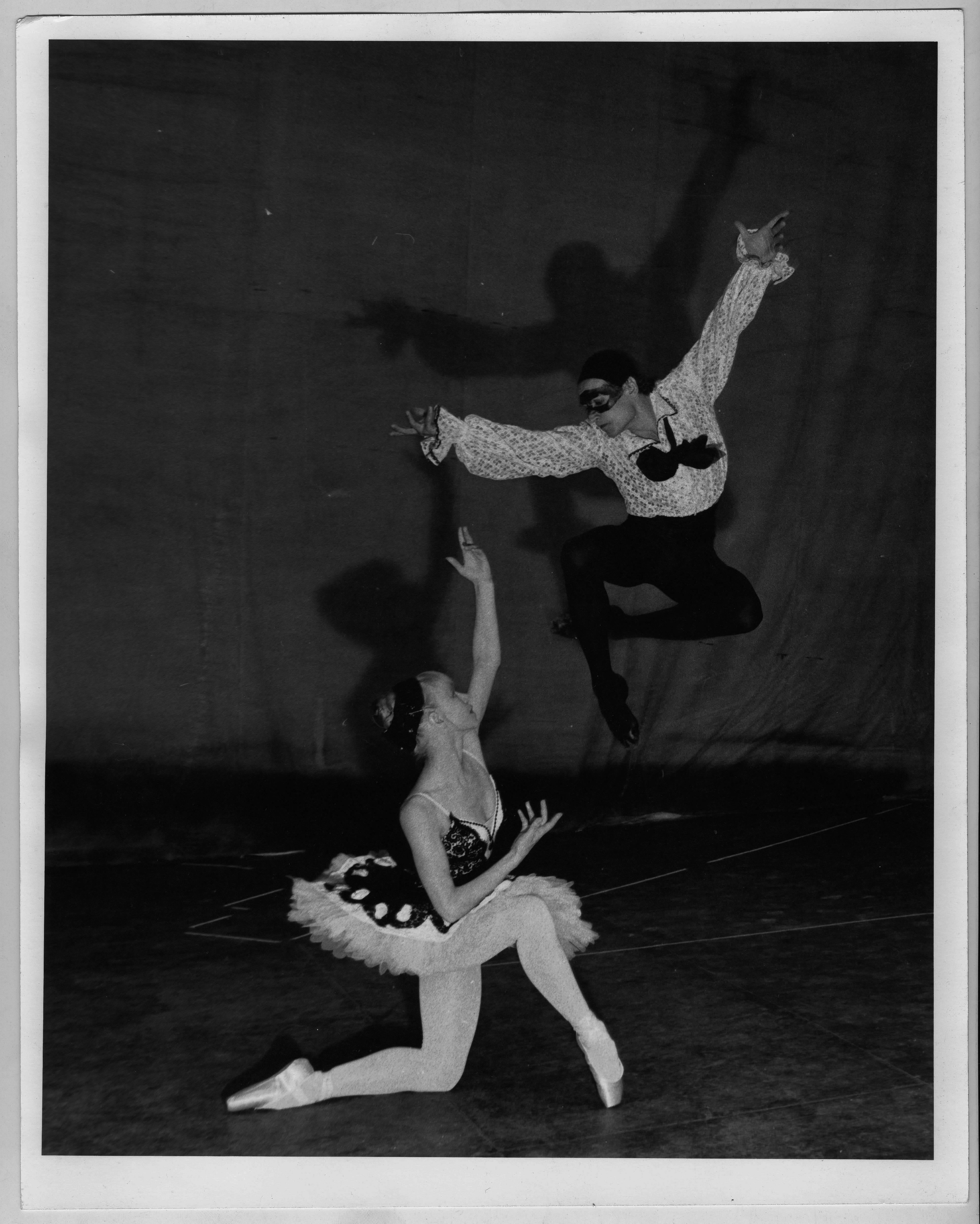 Peter Chèze-Brown Black and White Photograph - Valery and Galina Panov performing