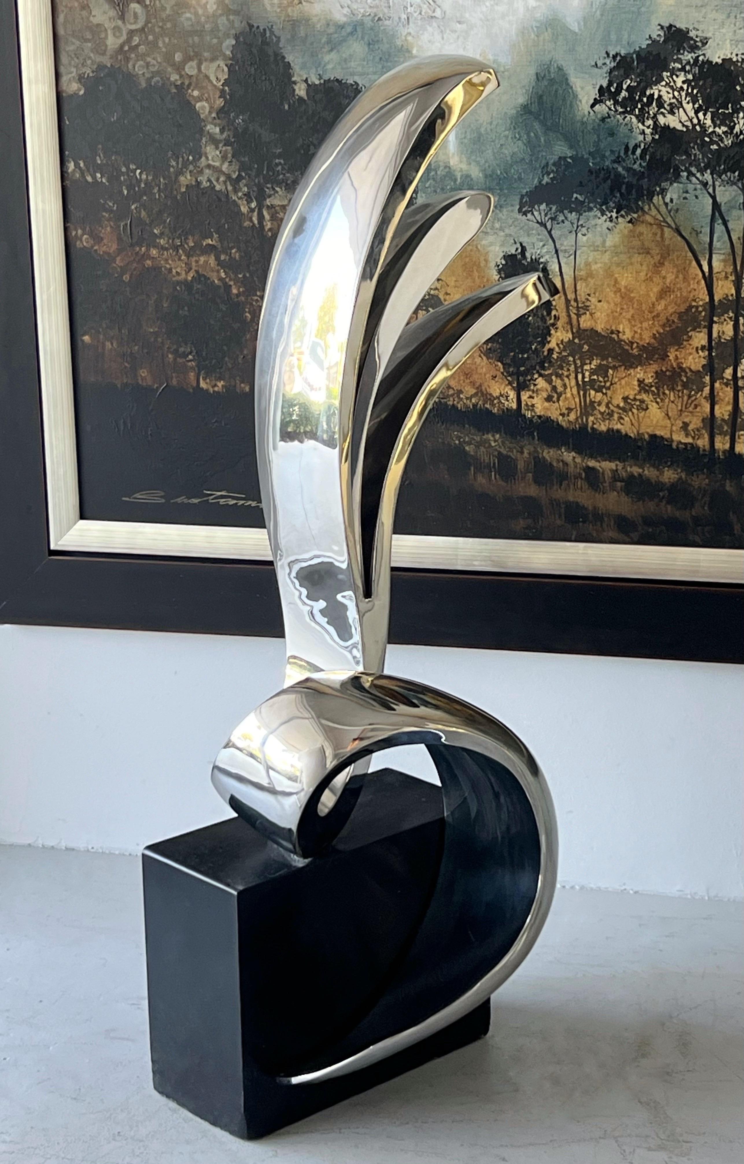 Peter Chinni Scultura astratta in acciaio inossidabile 1969 In condizioni buone in vendita a Miami, FL