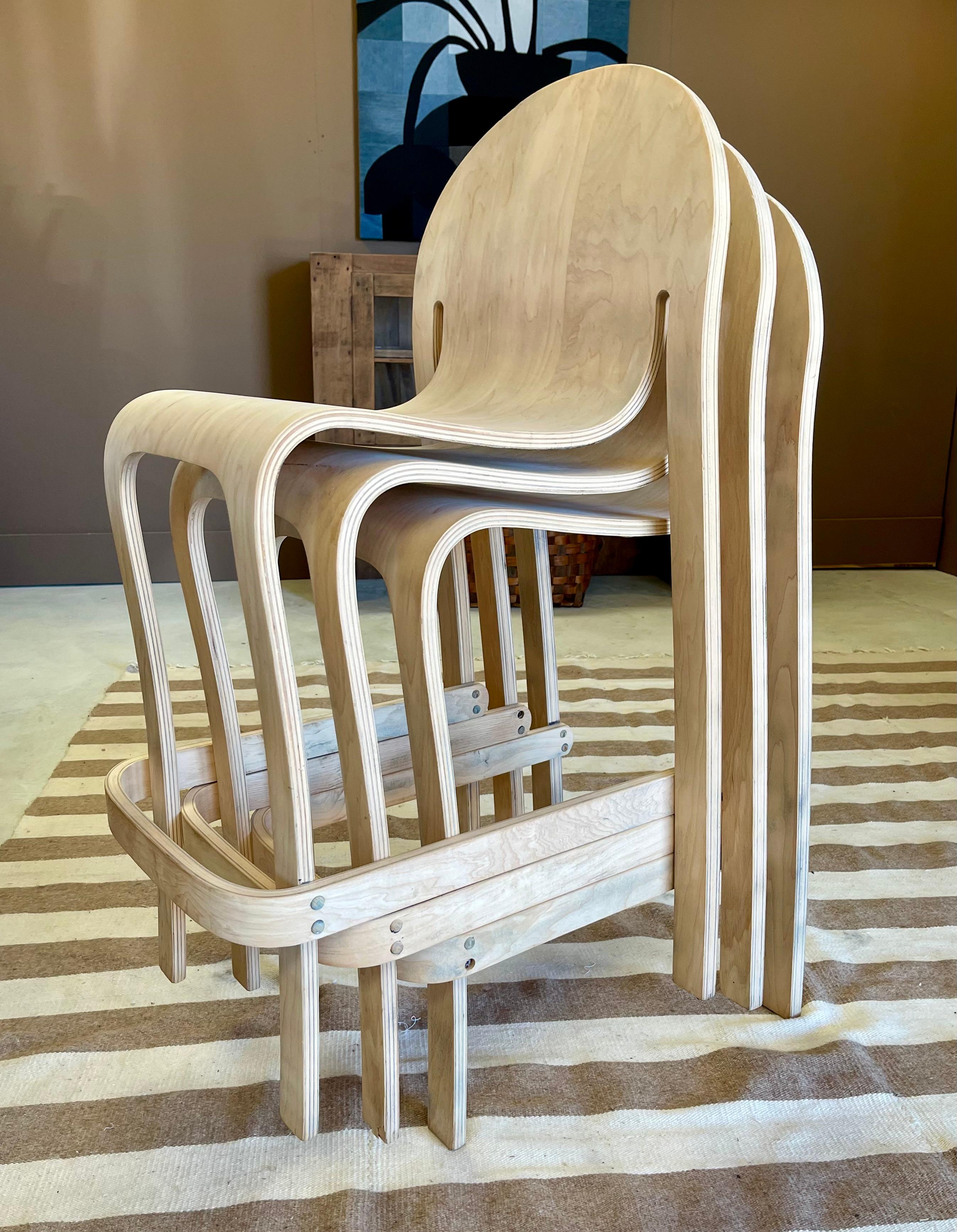 Peter Danko Bodyform Stacking Bentwood Barhocker, 3er Set im Angebot 3