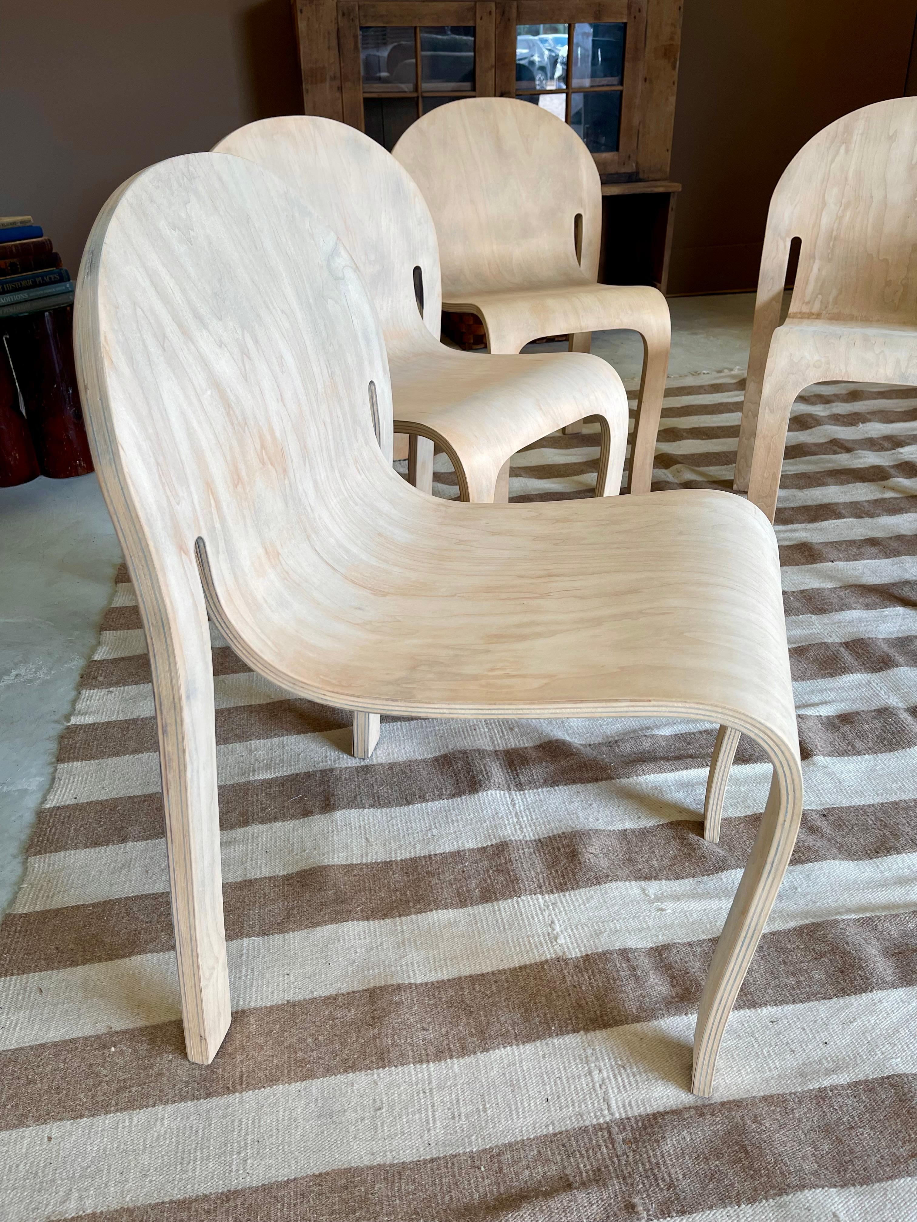 Peter Danko Bodyform Stapelstühle, 5er Set (Ahornholz) im Angebot