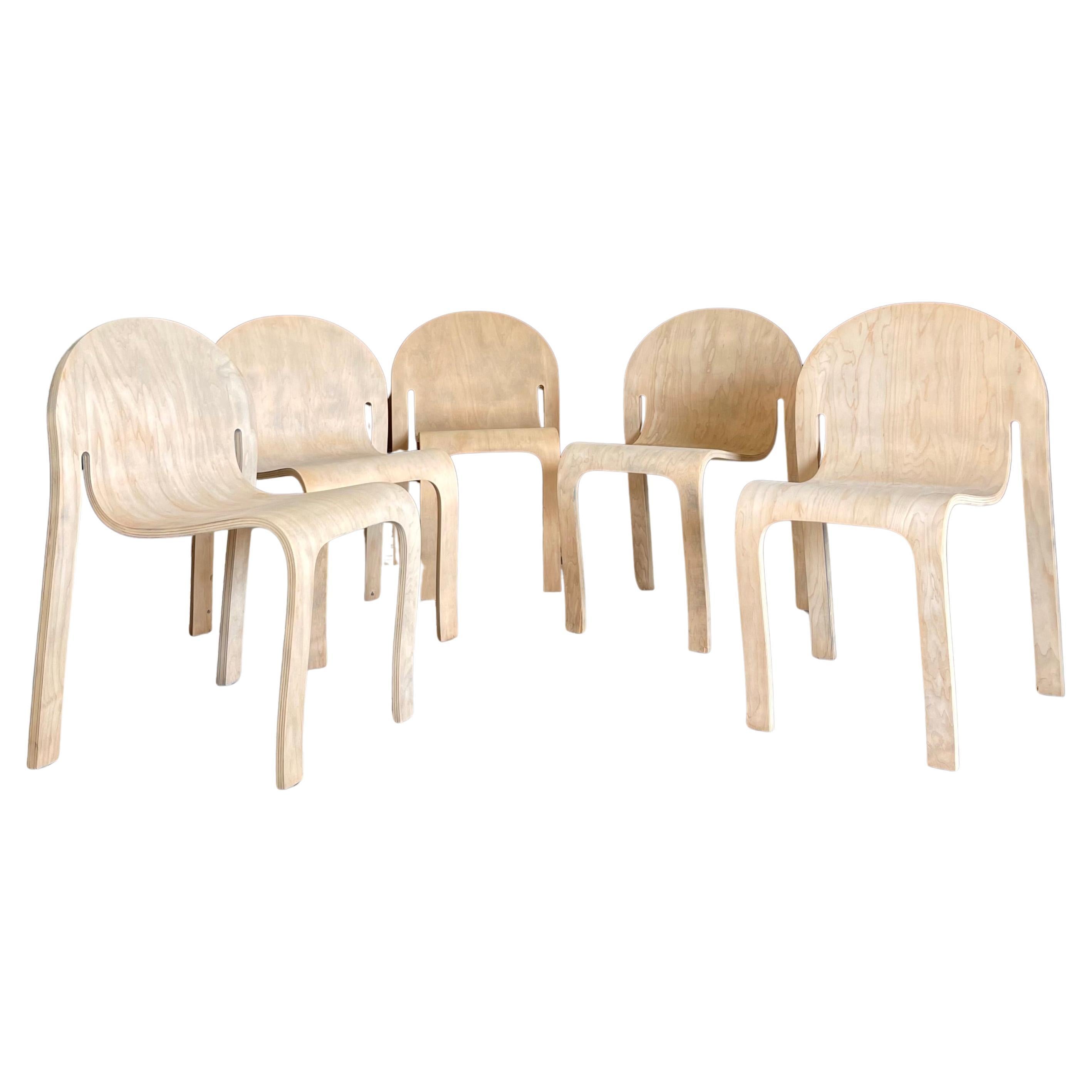 Peter Danko Bodyform Stapelstühle, 5er Set im Angebot