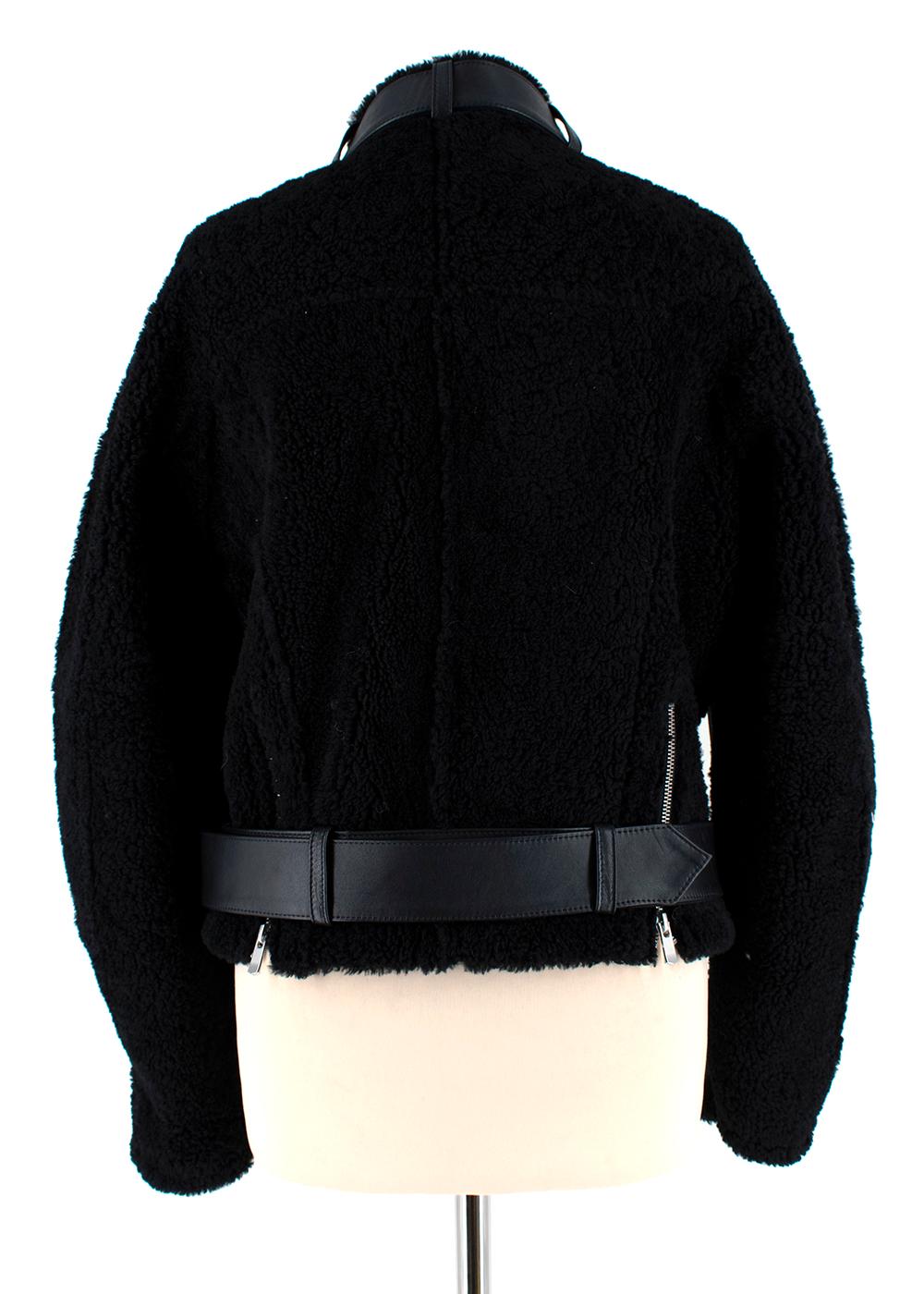 Schwarze Car Seat Shearling-Jacke von Peter Do - Größe US 6 im Zustand „Neu“ im Angebot in London, GB