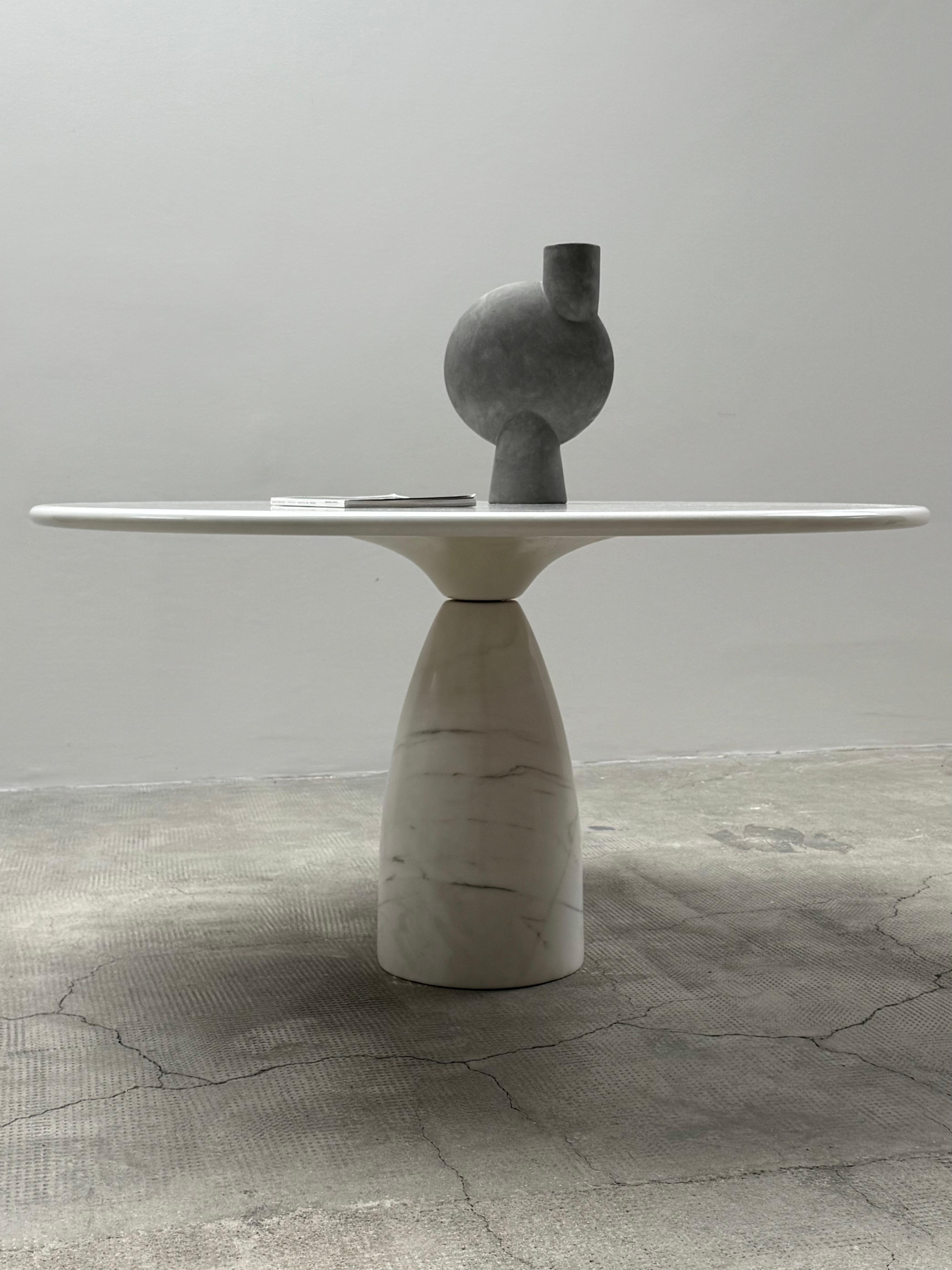 Preciosa y rarísima mesa de comedor 