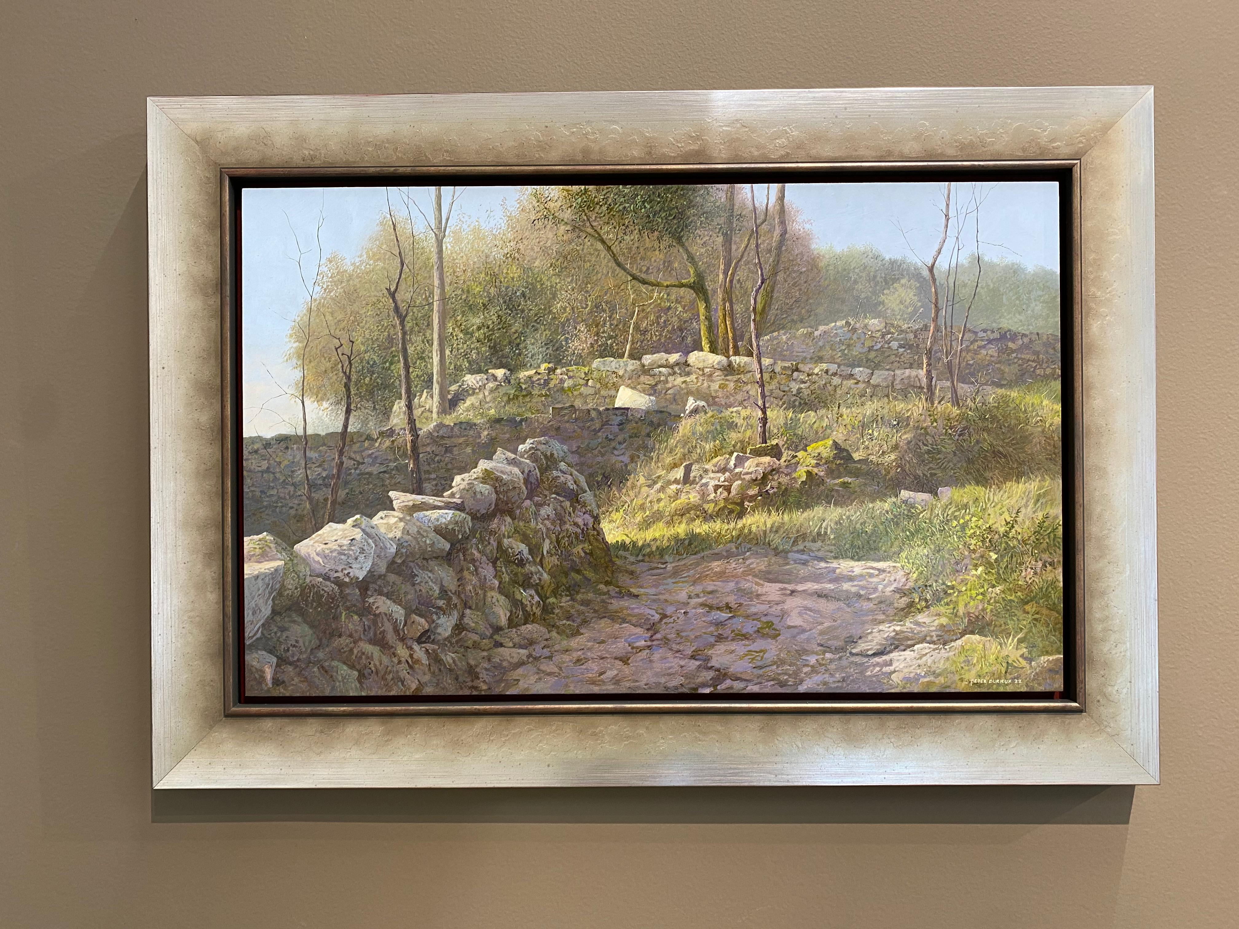 Zeitgenössisches französisches Landschaftsgemälde des 21. Jahrhunderts, „Die Straße nach Maij“ (Grau), Landscape Painting, von Peter Durieux