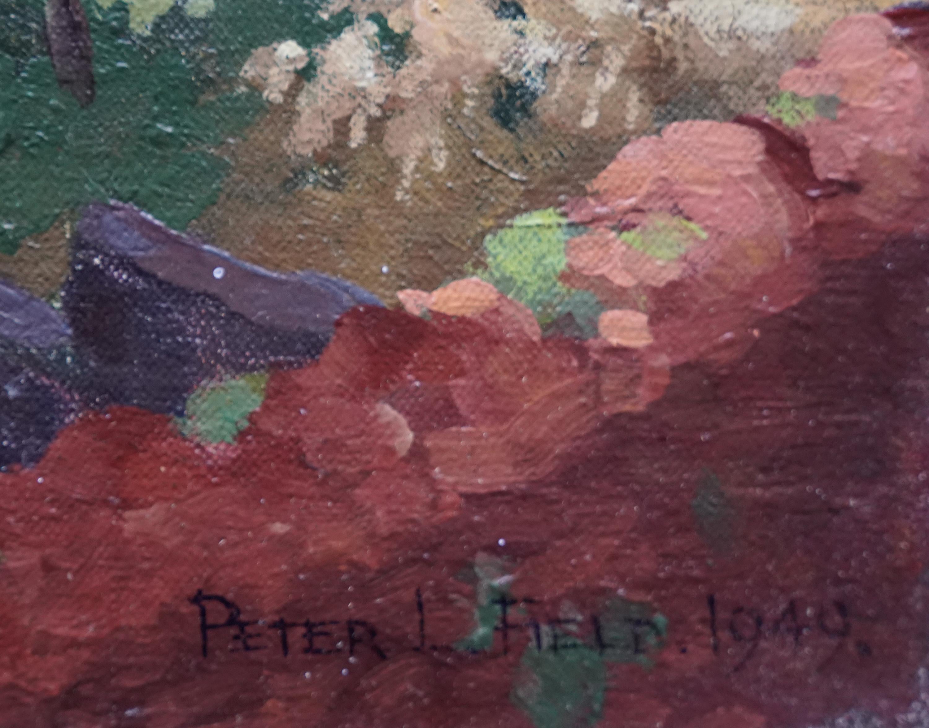 Dieses schöne Ölgemälde im Stil des britischen Postimpressionismus stammt aus einer Sammlung von Gemälden von Peter L. Field, die er von seiner Familie erworben hat. Die 1949 entstandene Komposition zeigt eine Ansicht von Bäumen auf einem Hügel mit