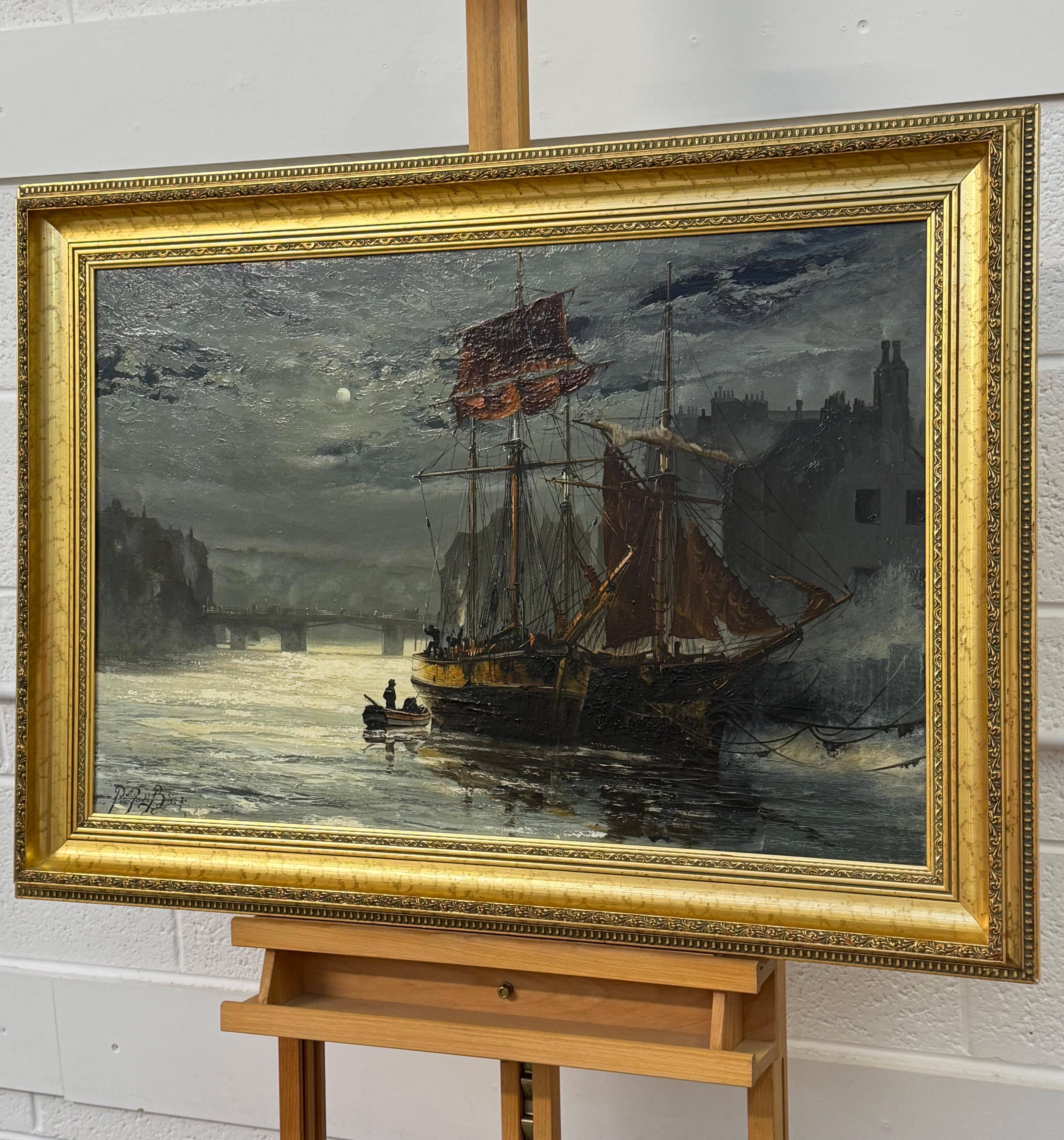 Ships in the Harbour at Moonlight, un paysage maritime de la côte Est de l'Angleterre - Painting de Peter Gerald Baker