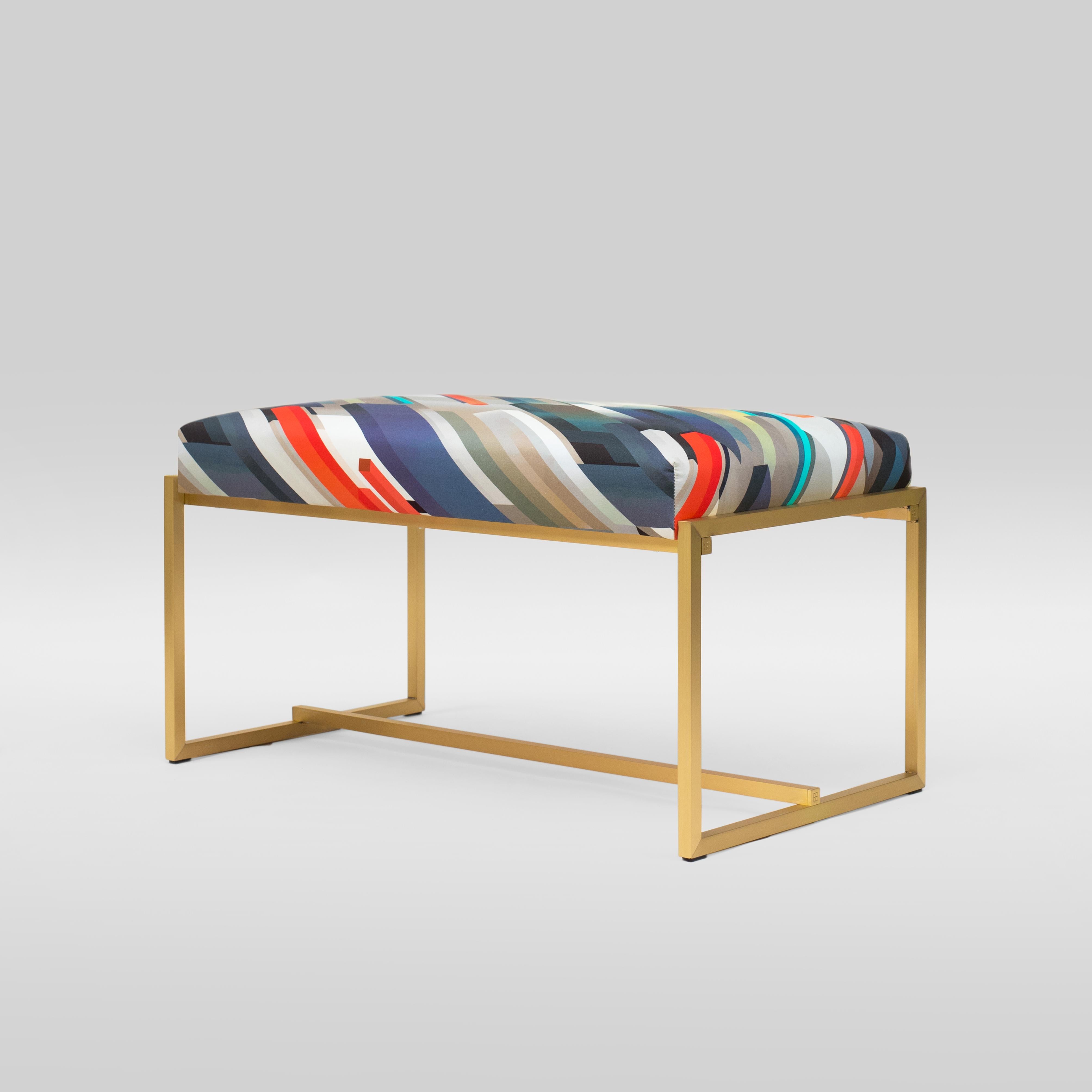 Bench designed by Peter Ghyczy in 2016.
Manufactured by Ghyczy (Netherlands)

Upholstered bench on a slender metal frame. A light weight construction, easy to pick up and move, can be used as footrest or bed-end.

Material and color:
Frame Brass