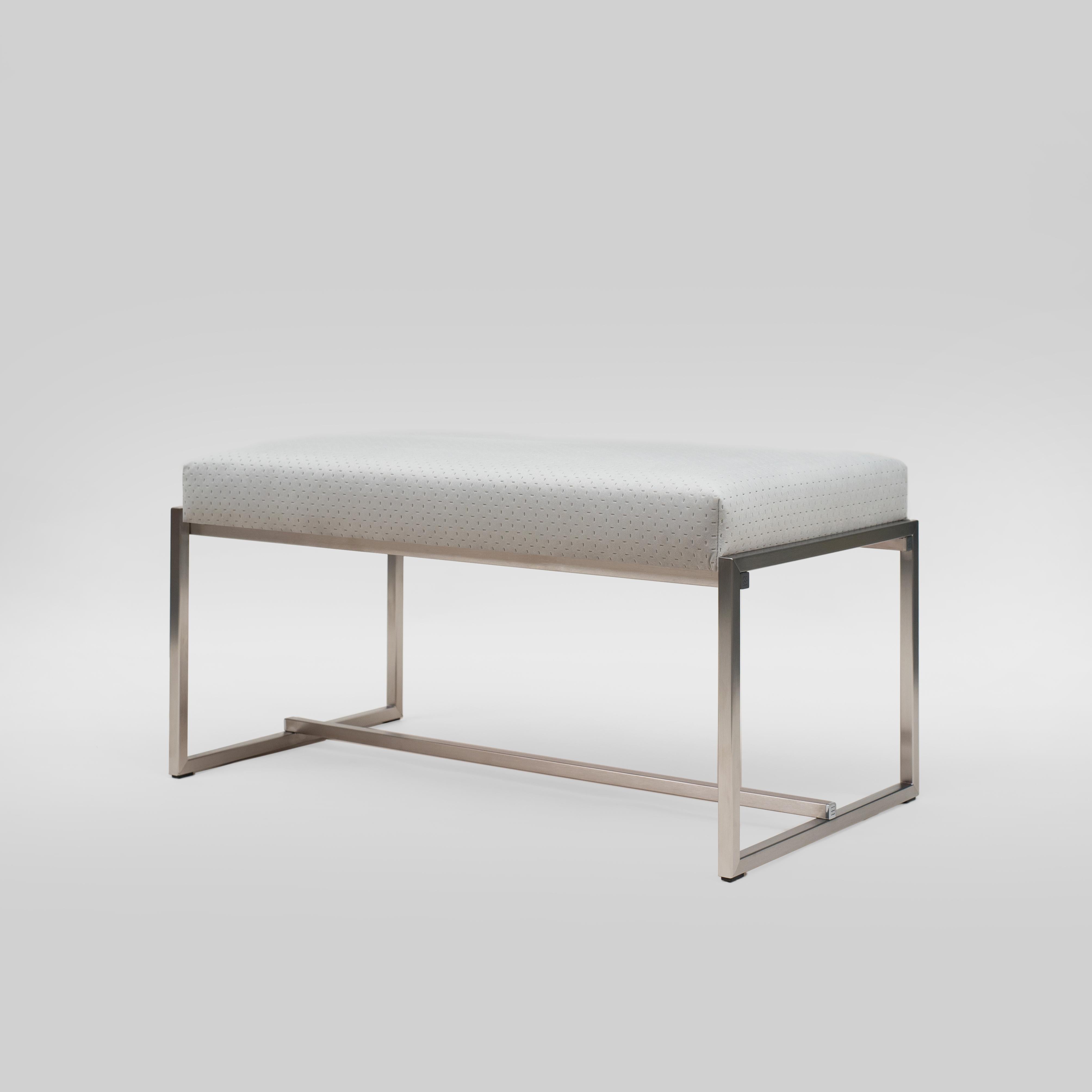 Contemporary Peter Ghyczy Bench Urban Grace 'GB03' Stainless Steel Matt  / Pale Grey Fabric