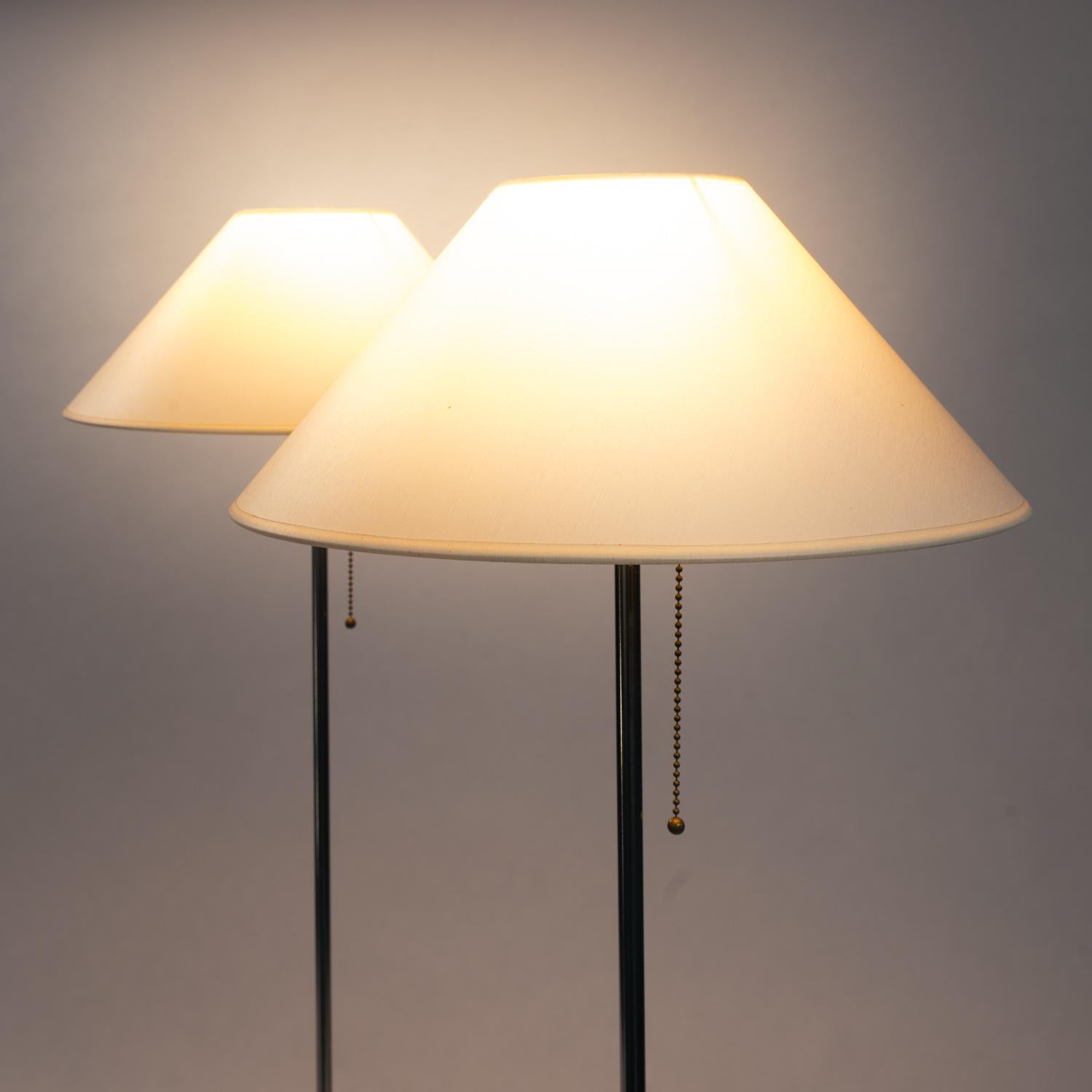 Stehlampen aus Messing mit Messingbeschlägen von Peter Ghyczy, 2er-Set, Niederlande, 1980er Jahre im Zustand „Hervorragend“ im Angebot in Zevenaar, NL