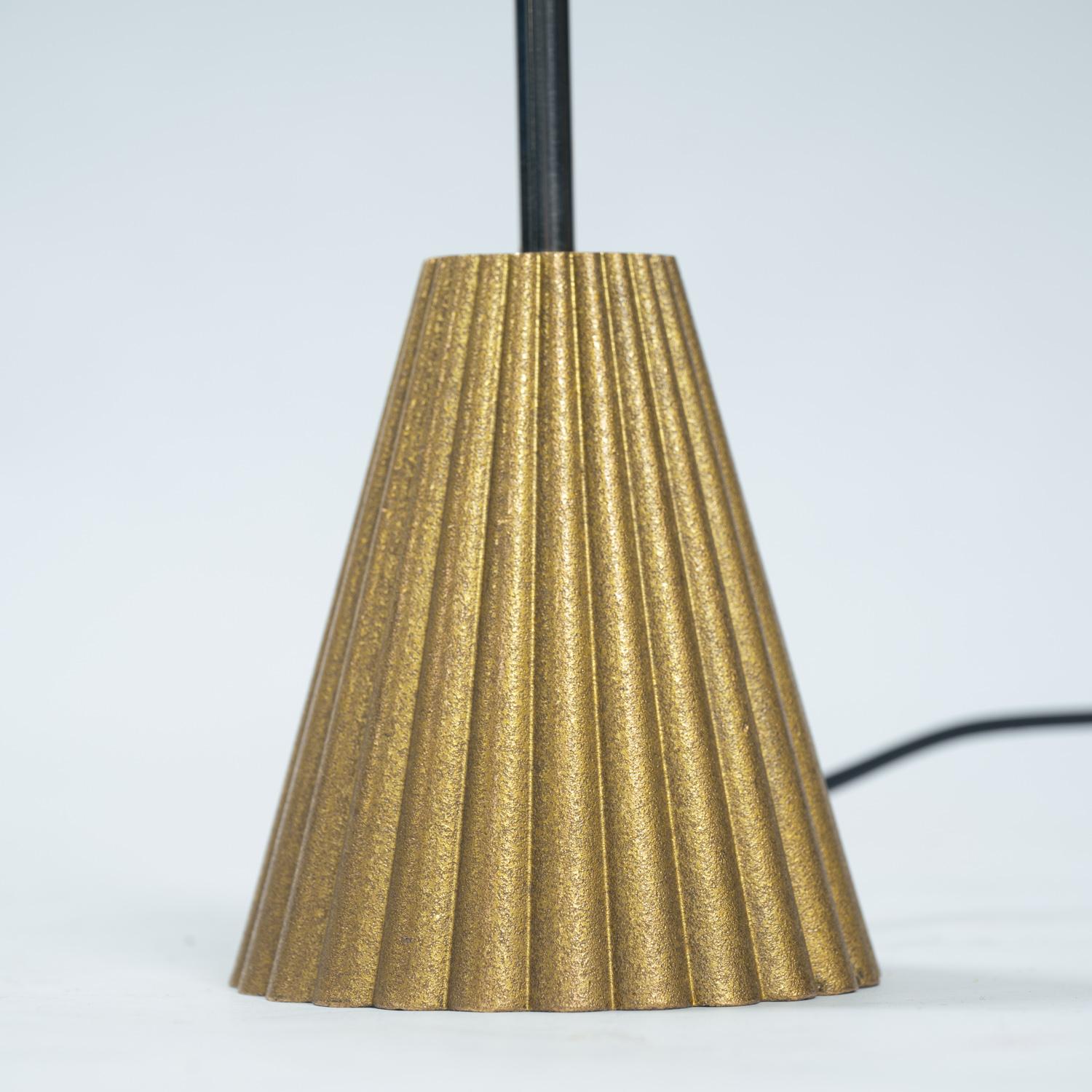 Stehlampen aus Messing mit Messingbeschlägen von Peter Ghyczy, 2er-Set, Niederlande, 1980er Jahre im Angebot 2