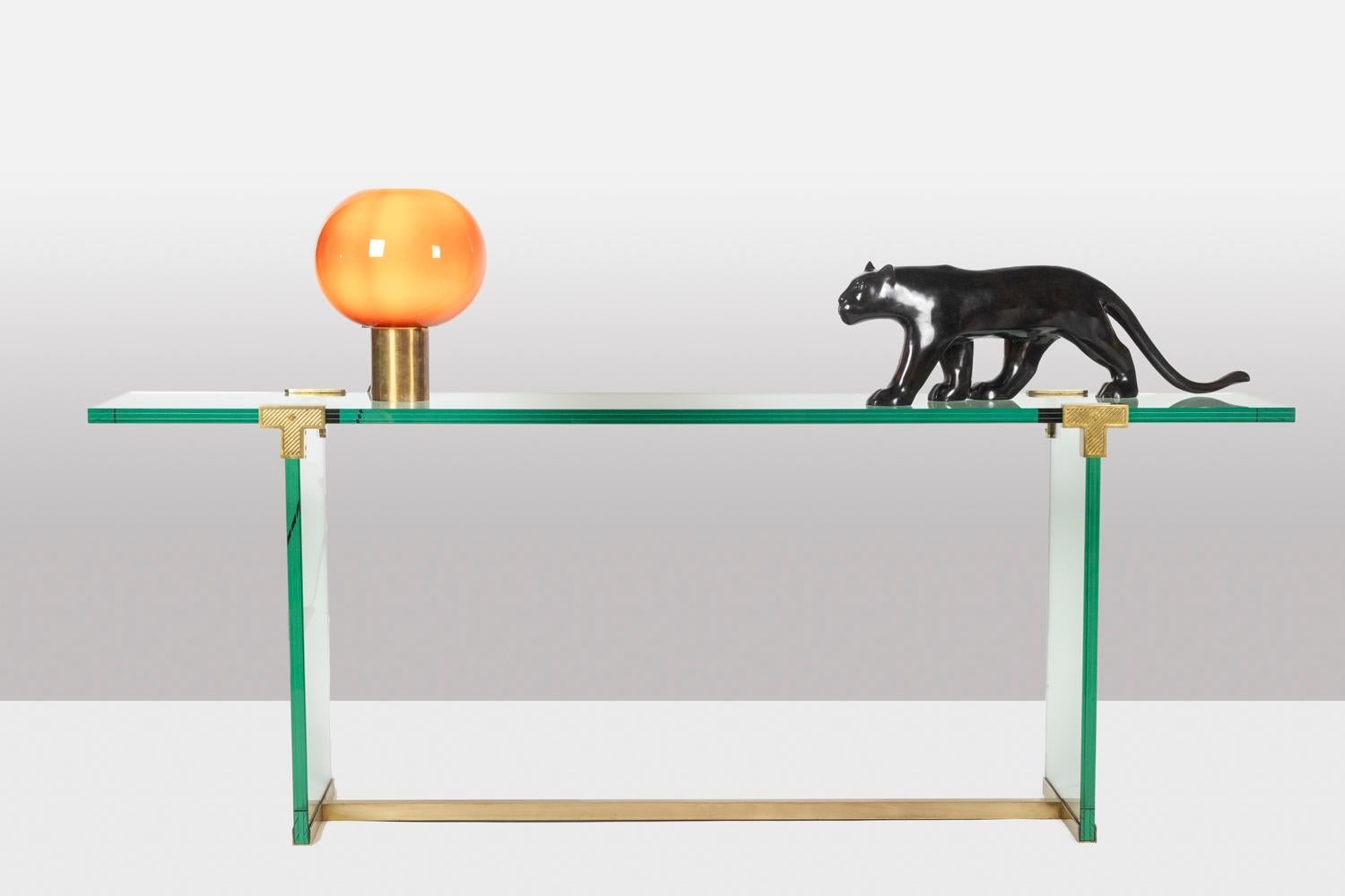 Peter Ghyczy. Konsole aus Glas und vergoldetem Messing. 1970er Jahre. im Angebot 4