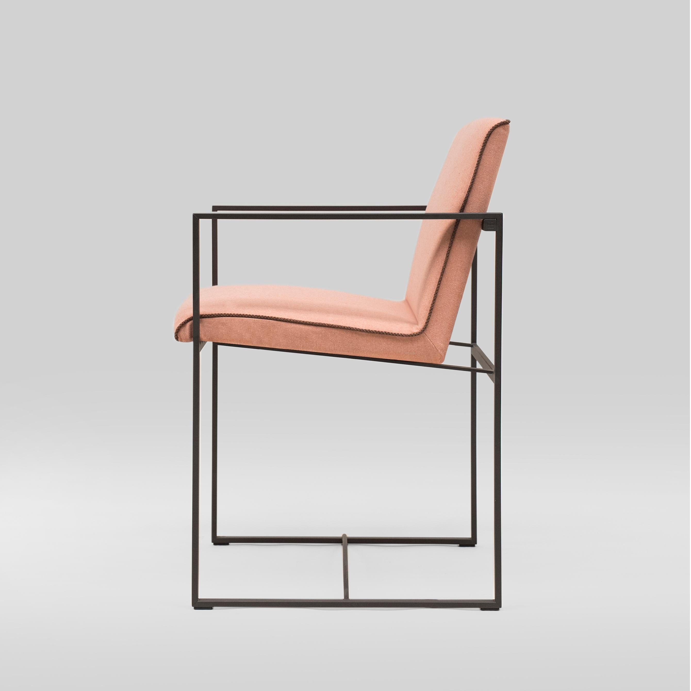 Armchair designed by Peter Ghyczy in 2018.
Manufactured by Ghyczy (Netherlands)

Material and color:
Frame Ristretto
Cast Part Ristretto
Fabric V/09 (Q4)
Piping C Braided Leather (no. 593)

Dimensions
L52 x W50 x H47

Production Delay: 
8