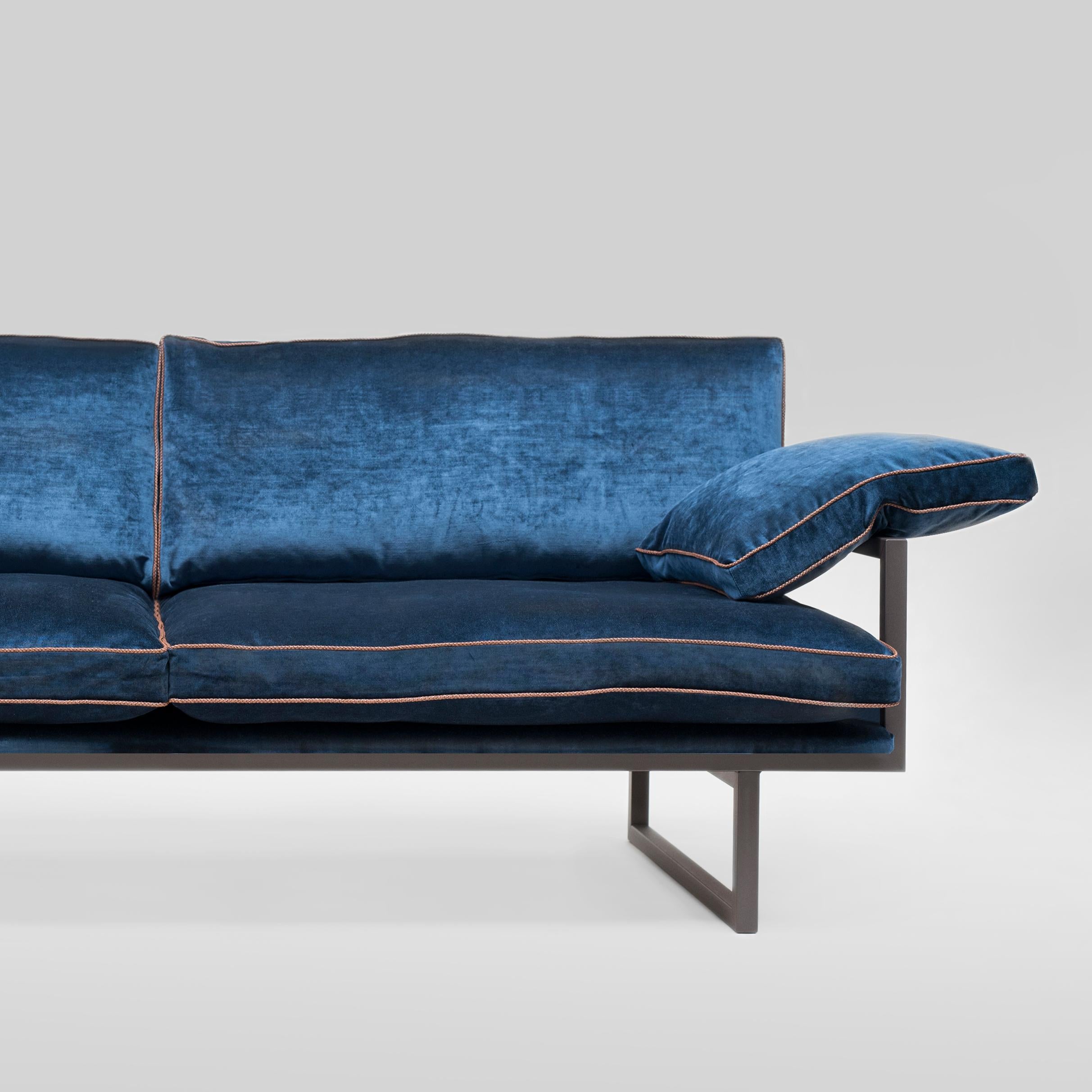 Sofa designed by Peter Ghyczy.
Manufactured by Ghyczy (Netherlands)

This sofa has an airy and light weight architectural construction. The GP01 is designed with an adjustable backrest, which allows to adjust the seat depth.

Frame