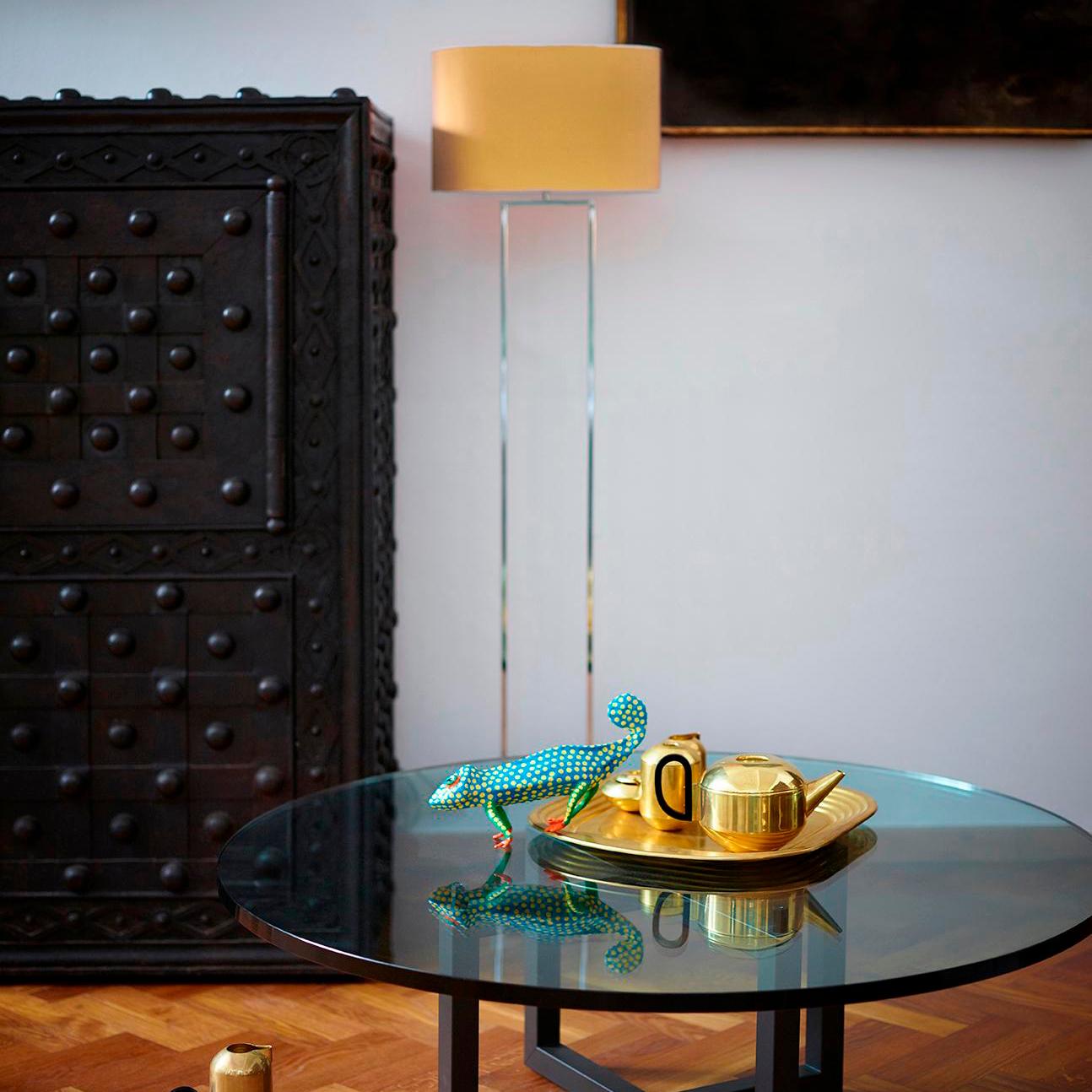 Peter Ghyczy Floor Lamp Urban Lotis 'MW24' Brass Gloss / Silk Pink 2