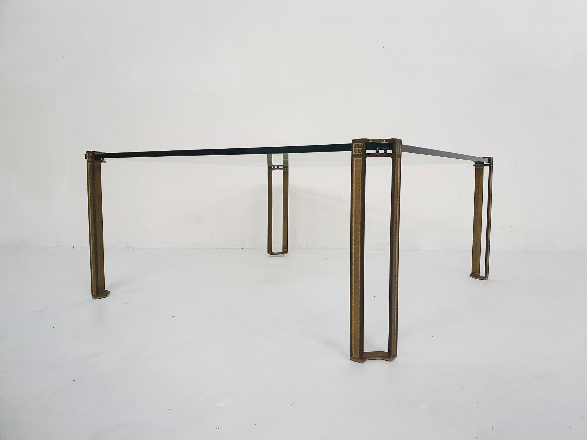 Fin du 20e siècle Table basse carrée en laiton et verre Peter Ghyczy pour Ghyczy, années 1970 en vente