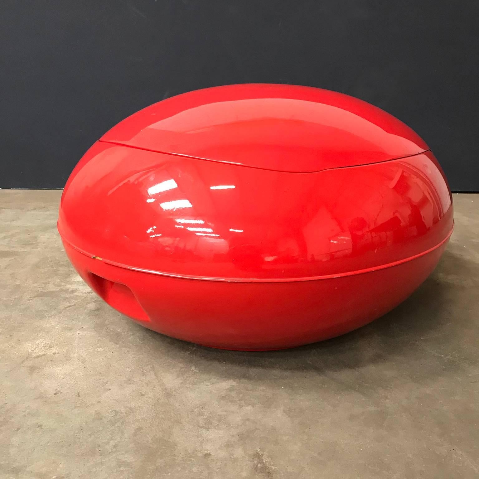 Peter Ghyczy for Ghyczy Design, Red Garden Egg or Senftenberg Egg, 1968 For Sale 4
