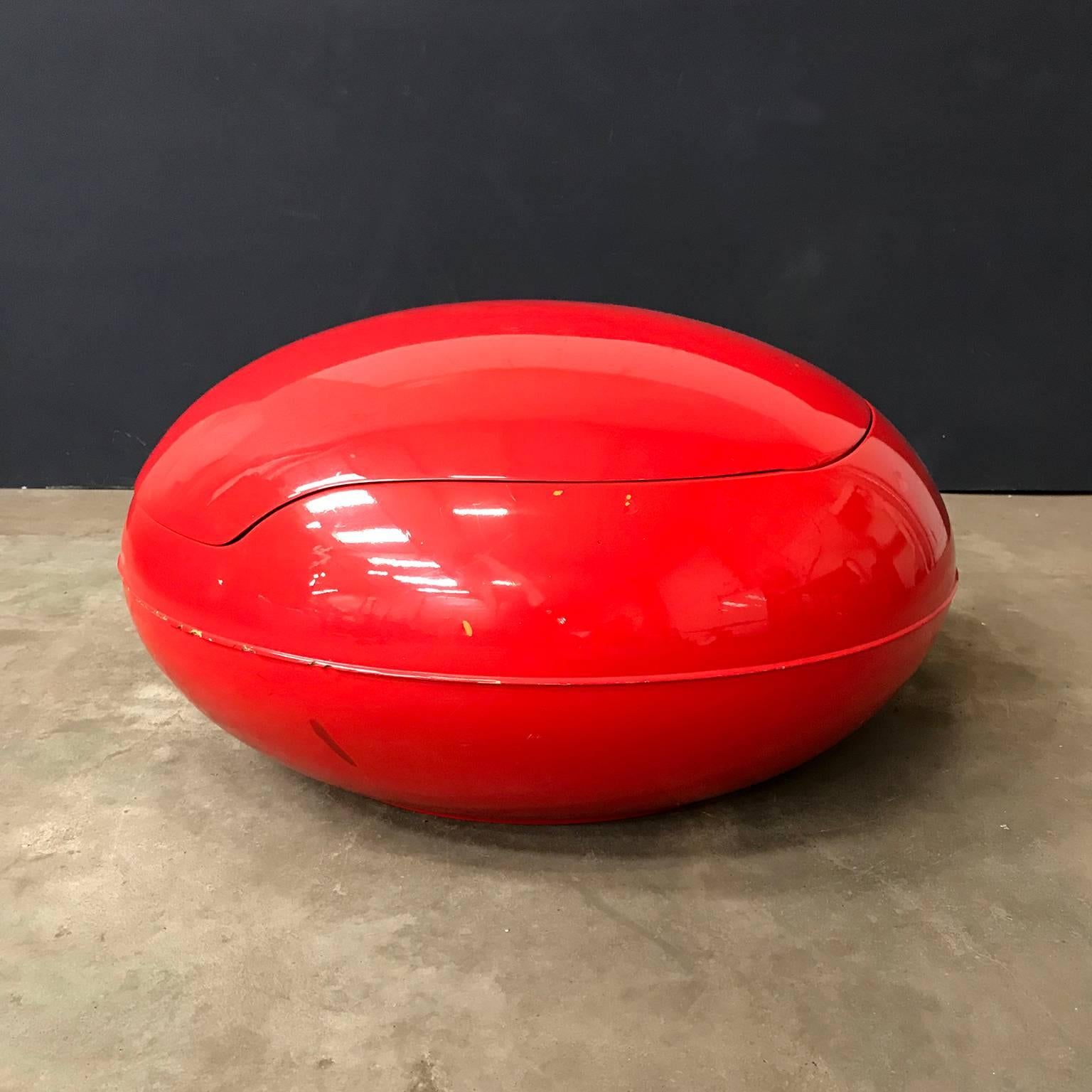 Peter Ghyczy for Ghyczy Design, Red Garden Egg or Senftenberg Egg, 1968 For Sale 2