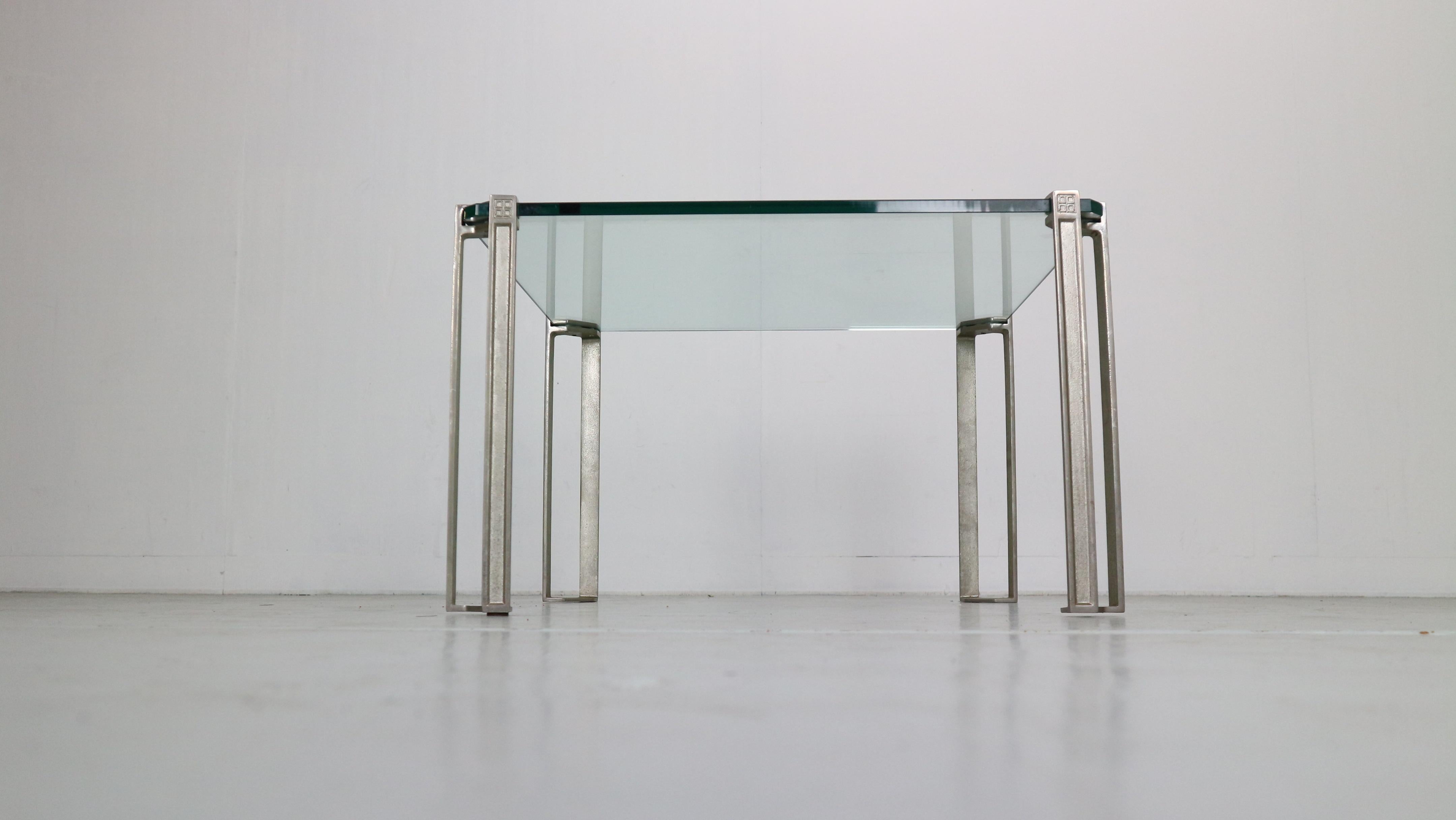 Allemand Table basse carrée en verre Peter Ghyczy pour Ghyzcy, style Hollywood Regency, années 1970 en vente