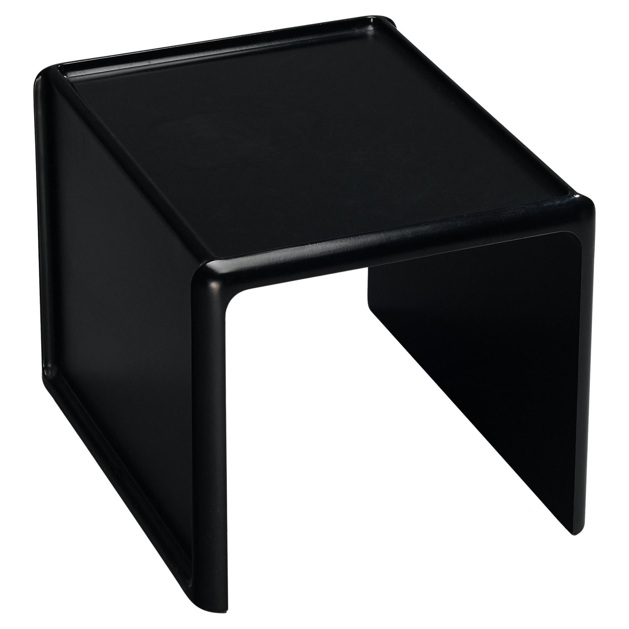 Table d'appoint en fibre de verre noire Peter Ghyczy pour Horn Collection  en vente