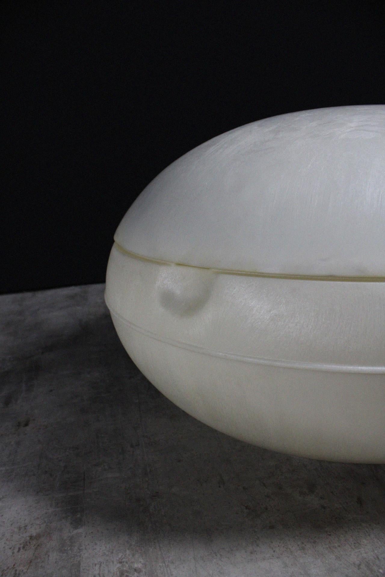 Peter Ghyczy Garden Egg Chair Signed Space Age Lounge 90's Black Marble White en vente 1