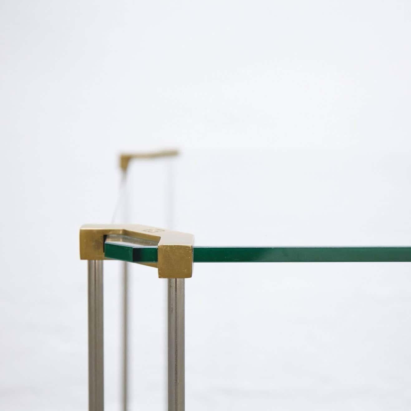 Table basse en verre Peter Ghyczy, datant d'environ 1970 en vente 2