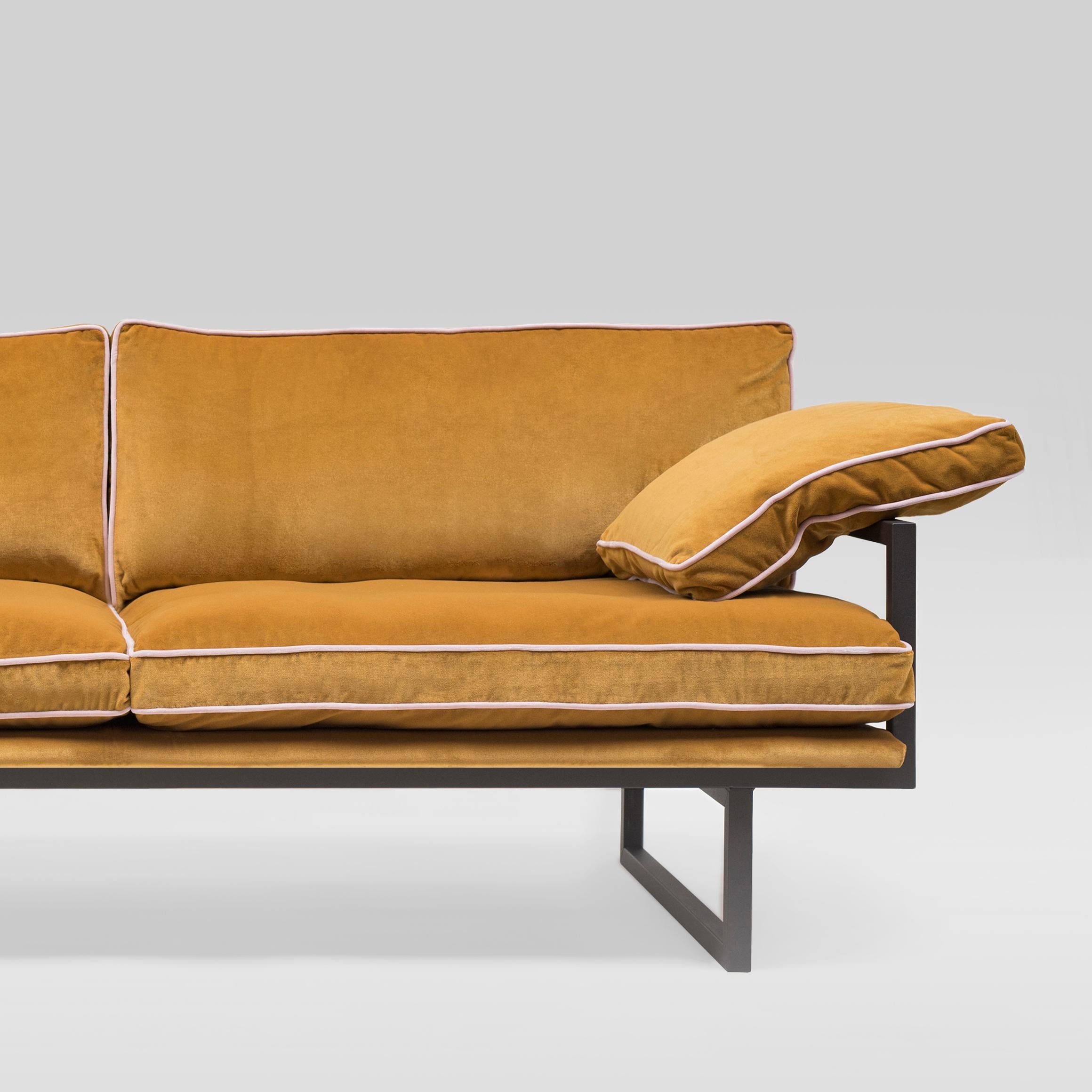 Sofa designed by Peter Ghyczy in 2009.
Manufactured by Ghyczy (Netherlands)

This sofa has an airy and light weight architectural construction. The GP01 is designed with an adjustable backrest, which allows to adjust the seat depth.

Material