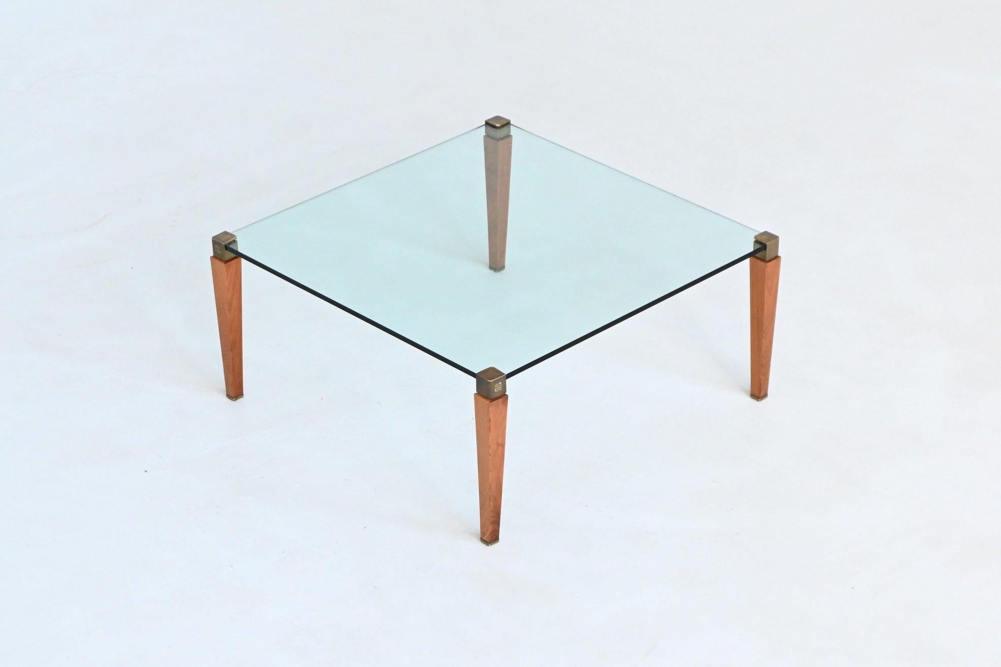 Peter Ghyczy mesa de centro cuadrada latón y cristal Países Bajos 1970 finales del siglo XX en venta