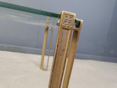 Rechteckiger Couchtisch aus Glas und gegossenem Messing von Peter Ghyczy T24 Pioneer