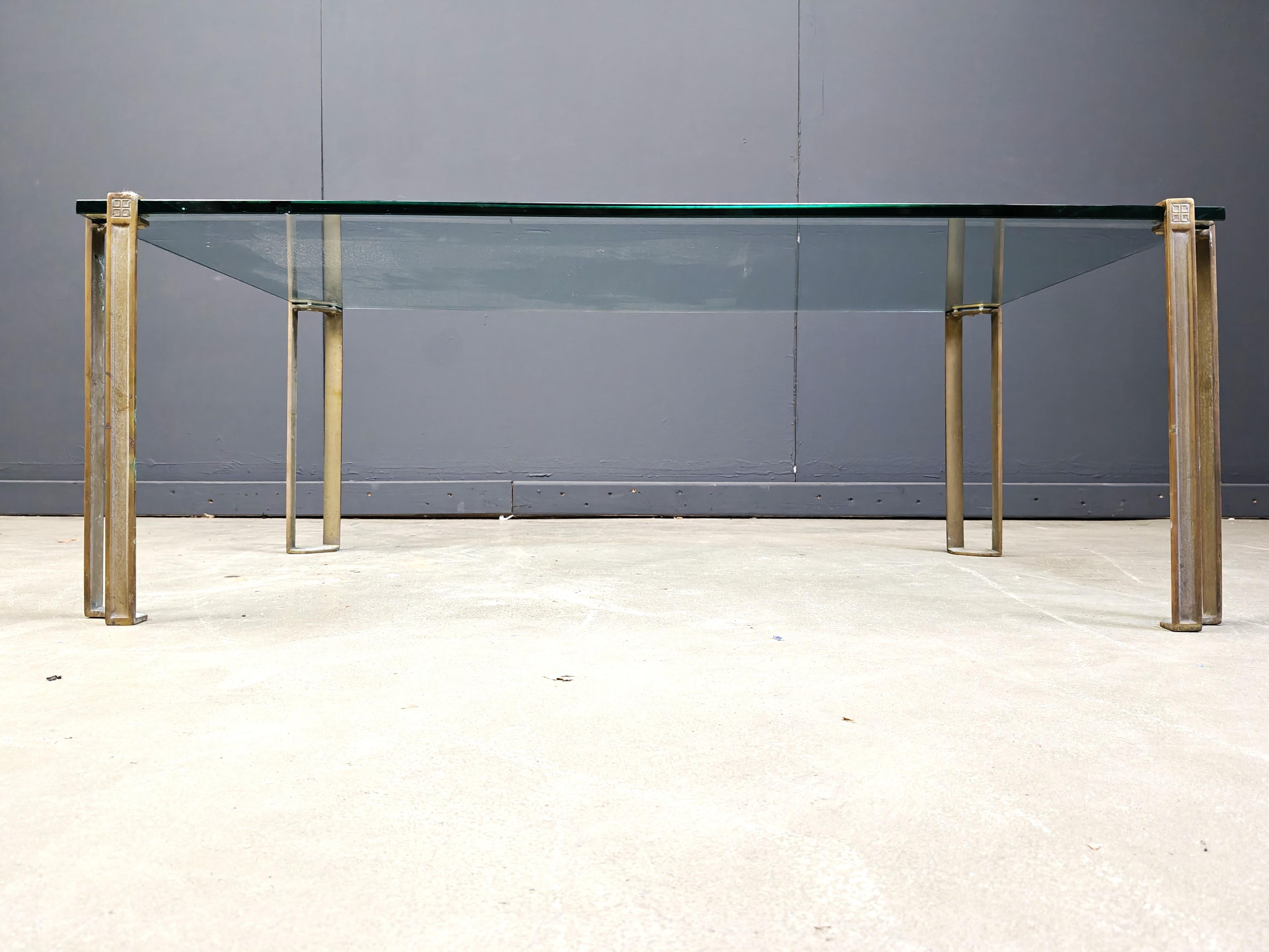 Peter Ghyczy T24 Pioneer Verre et laiton moulé rectangulaire Café en vente 2