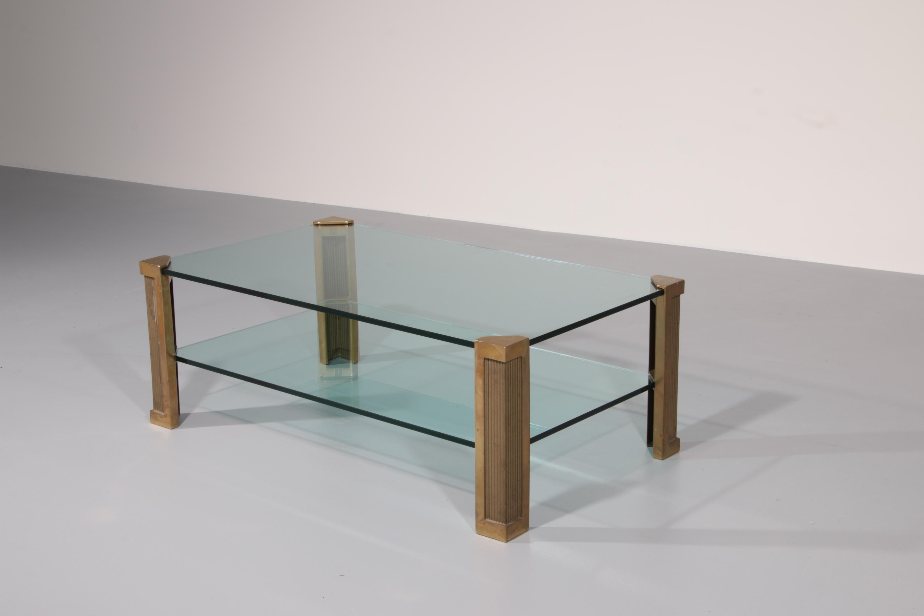 Table de salon en laiton modèle T14D 1970 Design néerlandais Peter Ghyzcy en vente 7