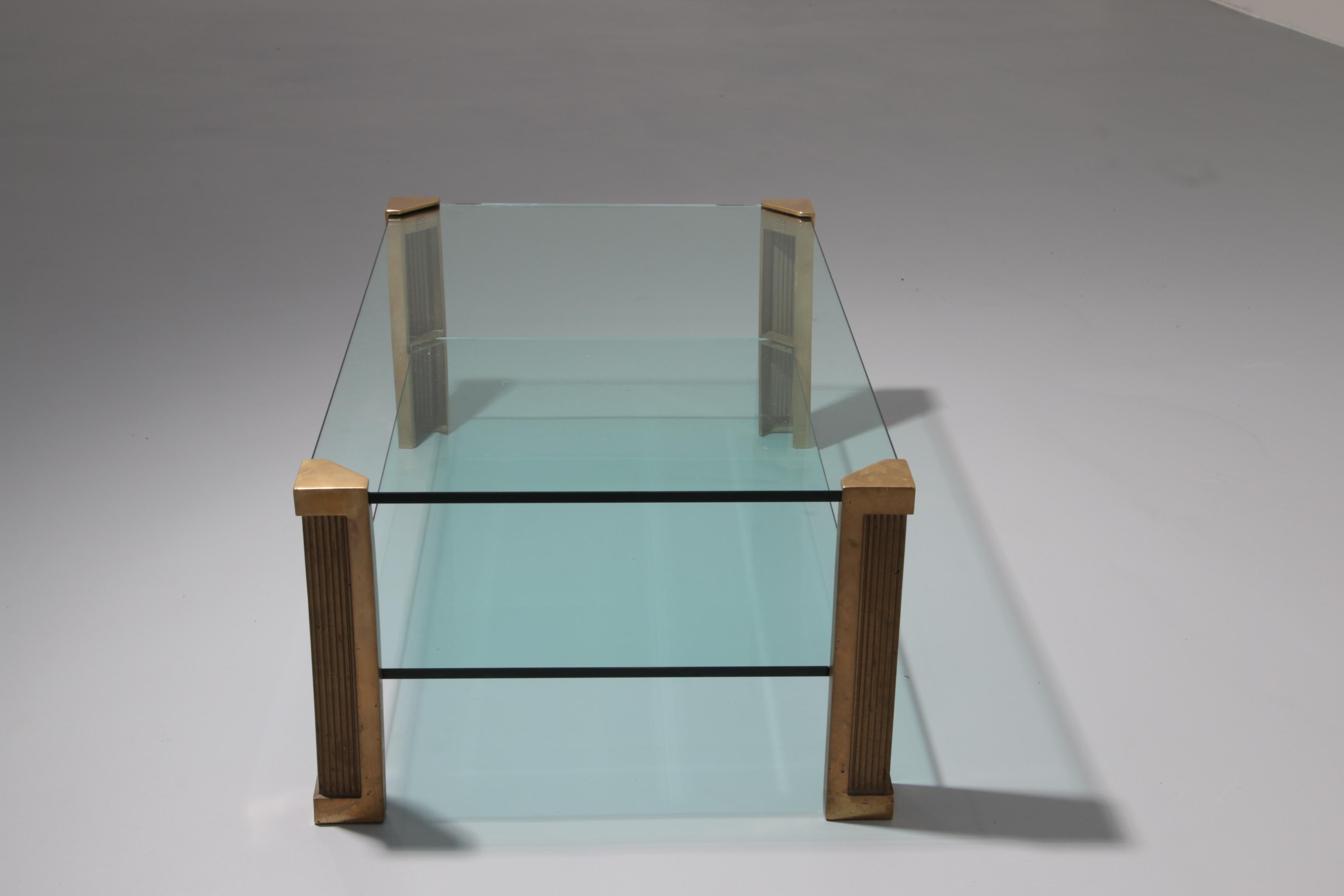 Fin du 20e siècle Table de salon en laiton modèle T14D 1970 Design néerlandais Peter Ghyzcy en vente