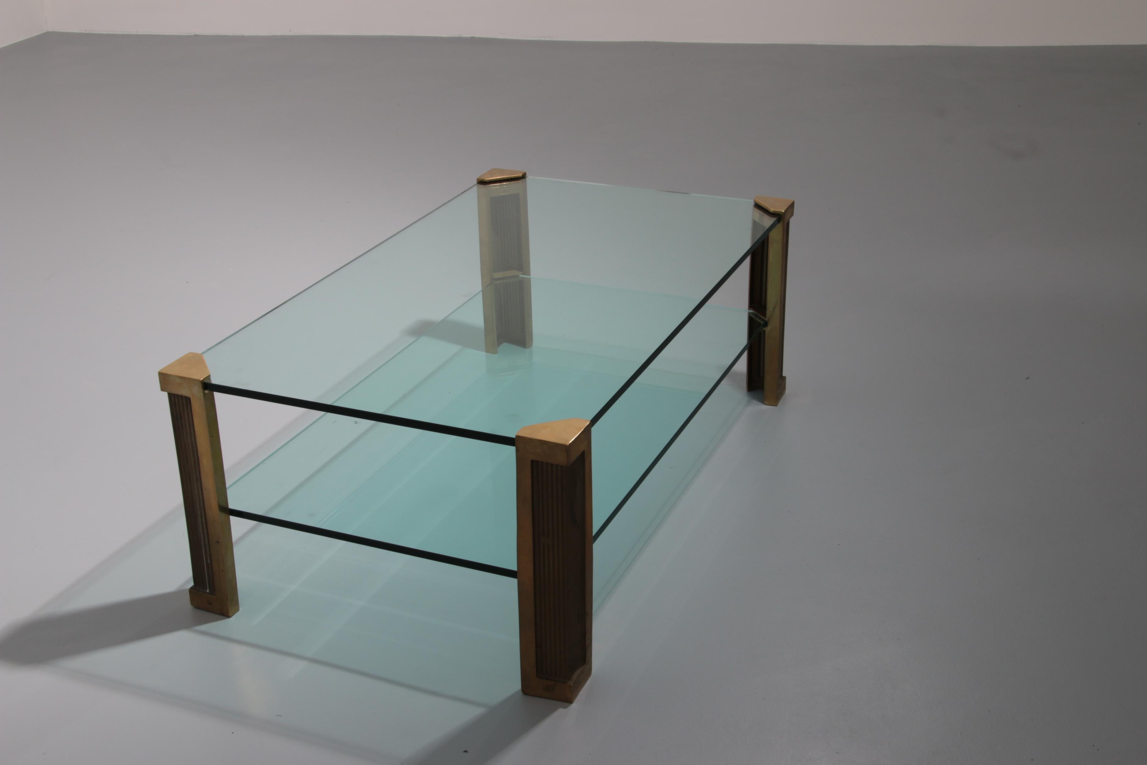 Table de salon en laiton modèle T14D 1970 Design néerlandais Peter Ghyzcy en vente 2