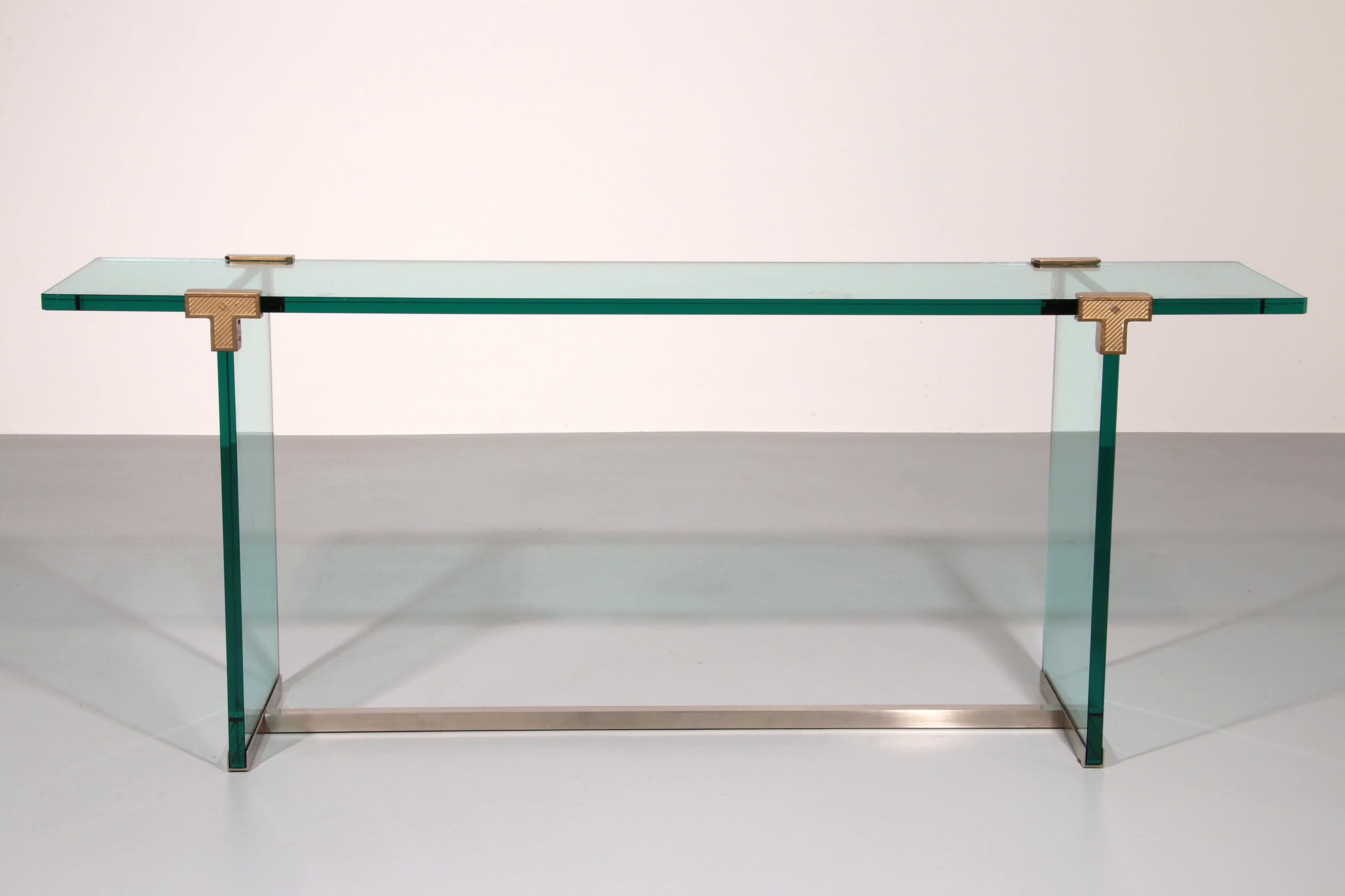 Peter Ghyzcy Beistelltisch Model No. T30 massiv Glas 1960 (Moderne der Mitte des Jahrhunderts) im Angebot