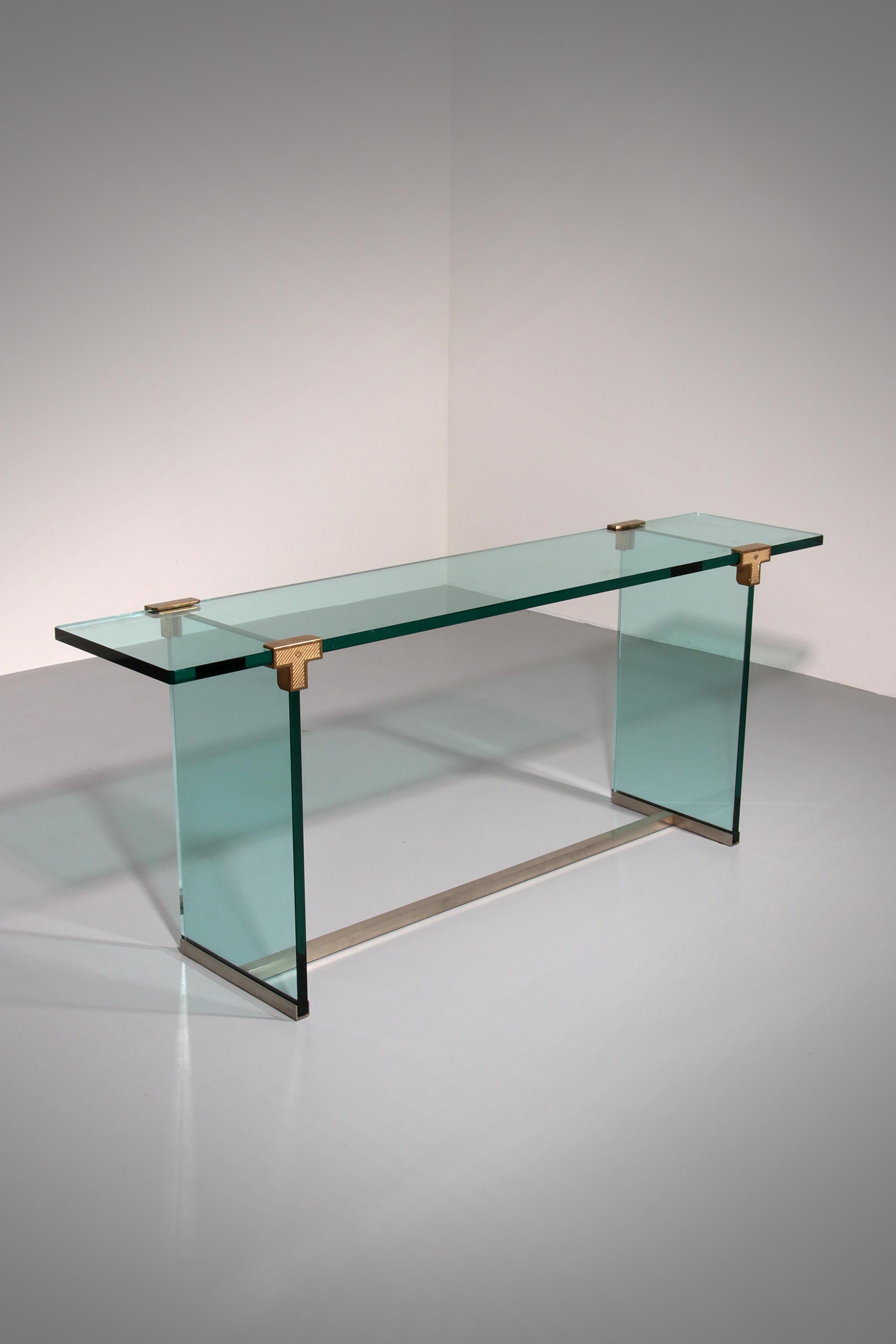 Table d'appoint Model No No 30 en verre massif 1960 de Peters Ghyzcy en vente 1
