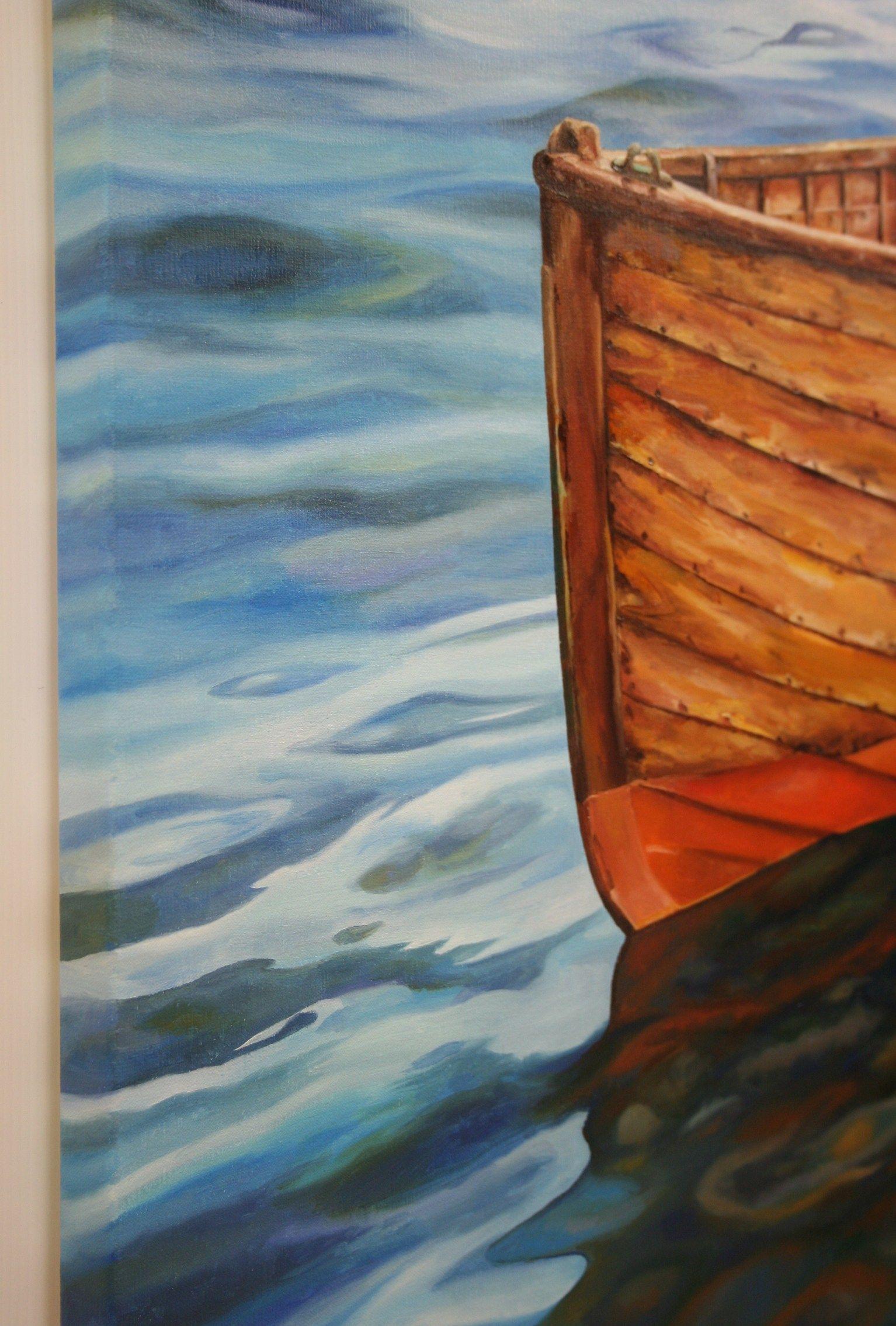 Una classica barca a remi in legno e, come indica il titolo, è un'imbarcazione su cui ho remato in innumerevoli occasioni. Il legno verniciato emette una sontuosa luce calda alla luce del sole. Dipinto per riflettere le caratteristiche del legno