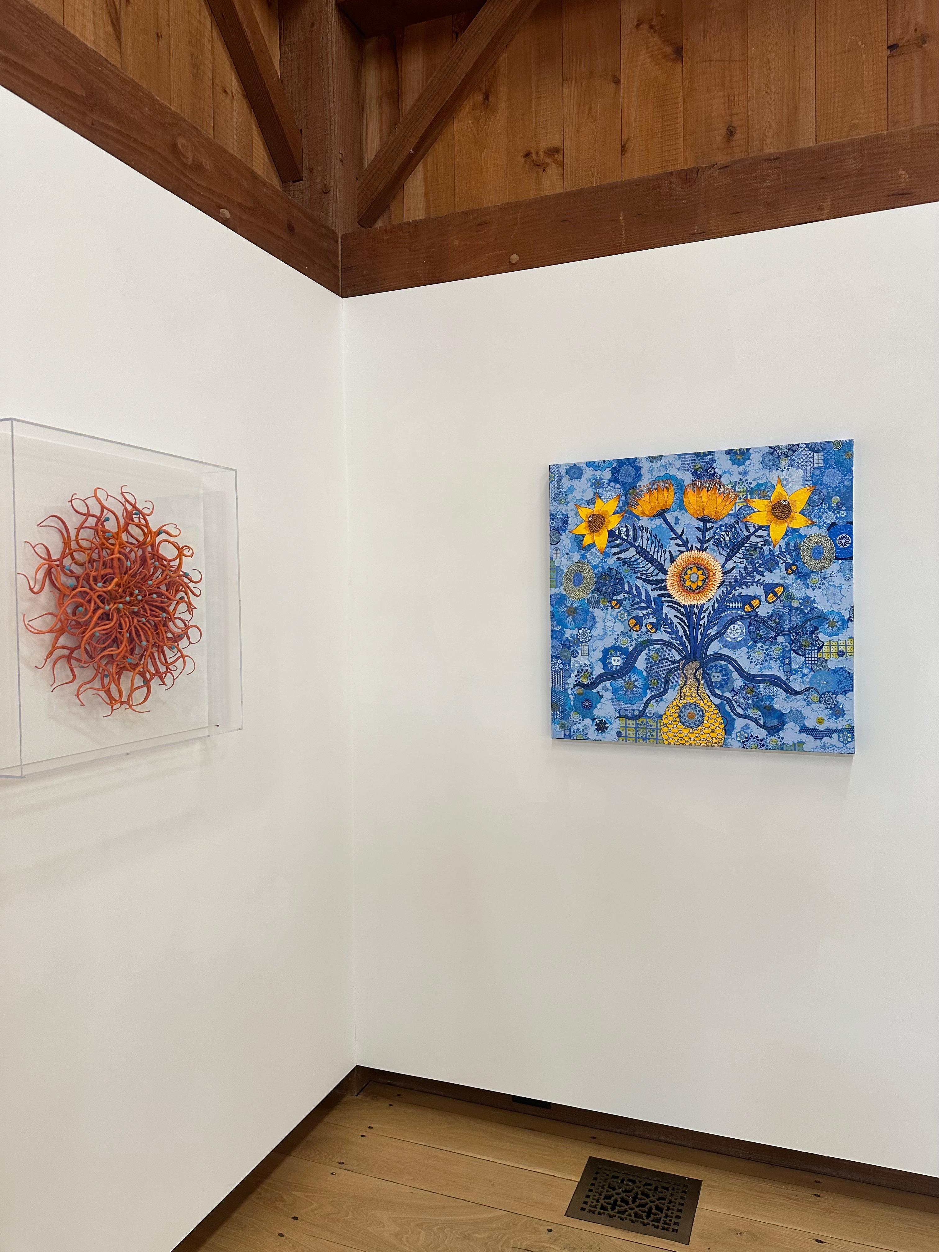 Centrale elettrica, fiori gialli Indaco, blu pervinca Botanica futuristica - Painting Contemporaneo di Peter Hamlin