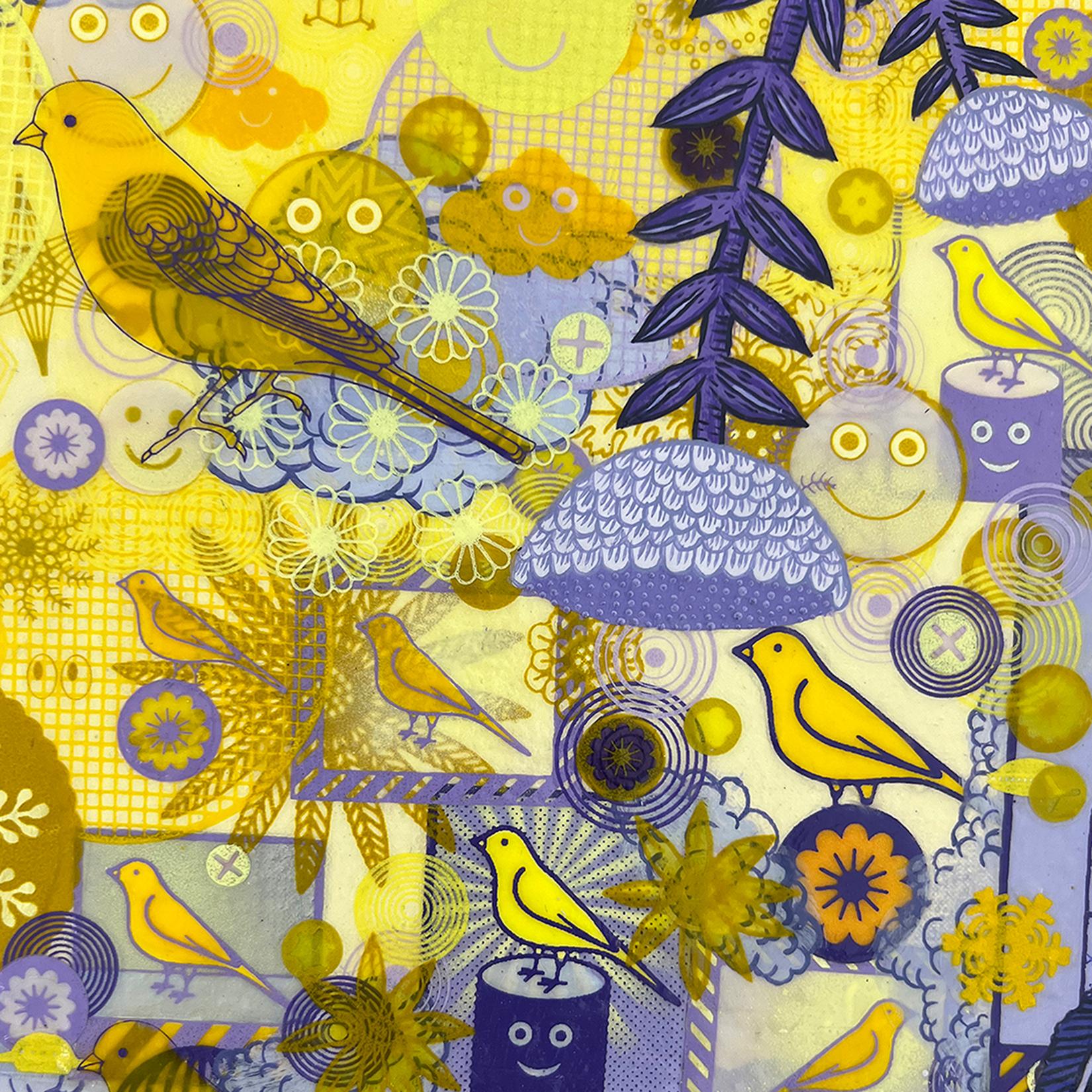 Un canario de aspecto futurista es el centro de este fantástico bodegón pintado en tinta acrílica sobre lienzo por Peter Hamlin. El pájaro amarillo dorado es caprichoso y surrealista, sentado en el centro de un arreglo floral con flores violetas y