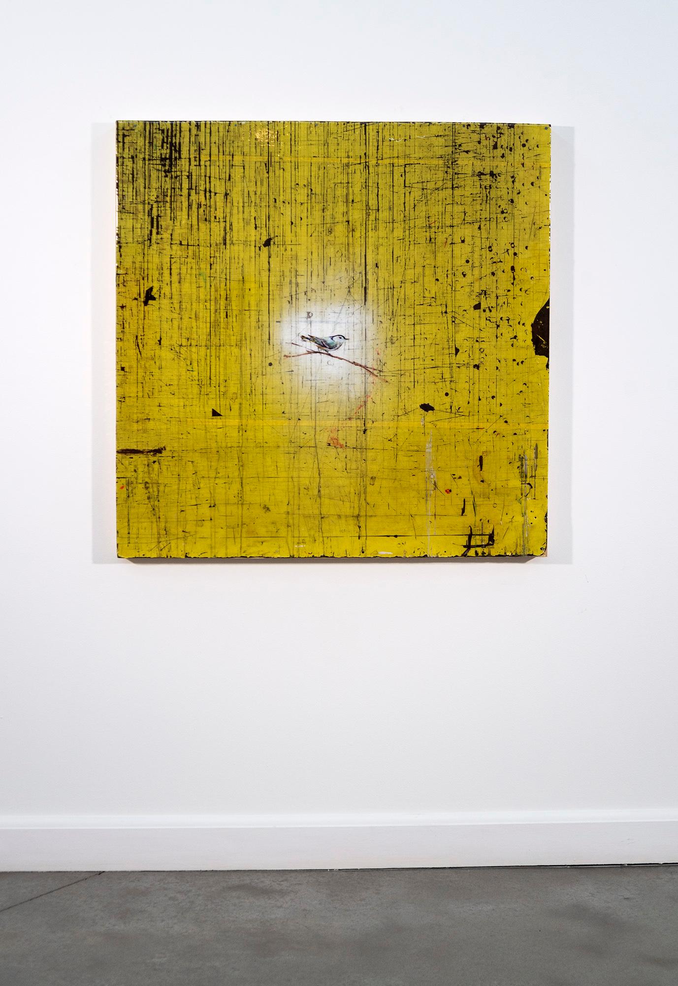 Trepador azul III - contemporáneo, figurativo, pájaro, acrílico y resina sobre tabla - Figurative Painting Amarillo de Peter Hoffer