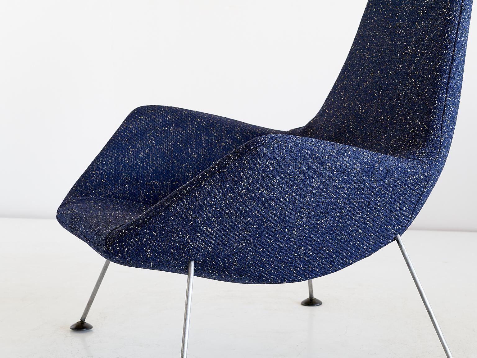 Peter Hoyte Lounge Chair in Blue Raf Simons Bouclé Fabric, England, 1960s 1