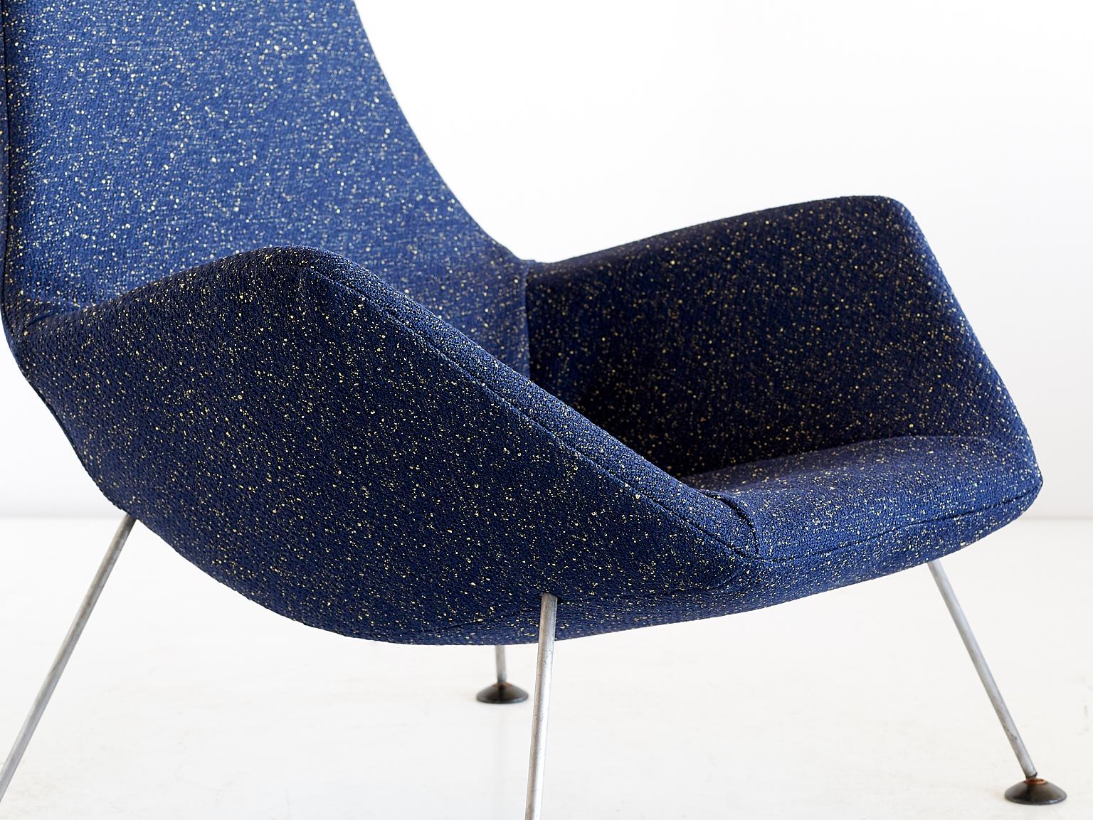 Peter Hoyte Lounge Chair in Blue Raf Simons Bouclé Fabric, England, 1960s 2
